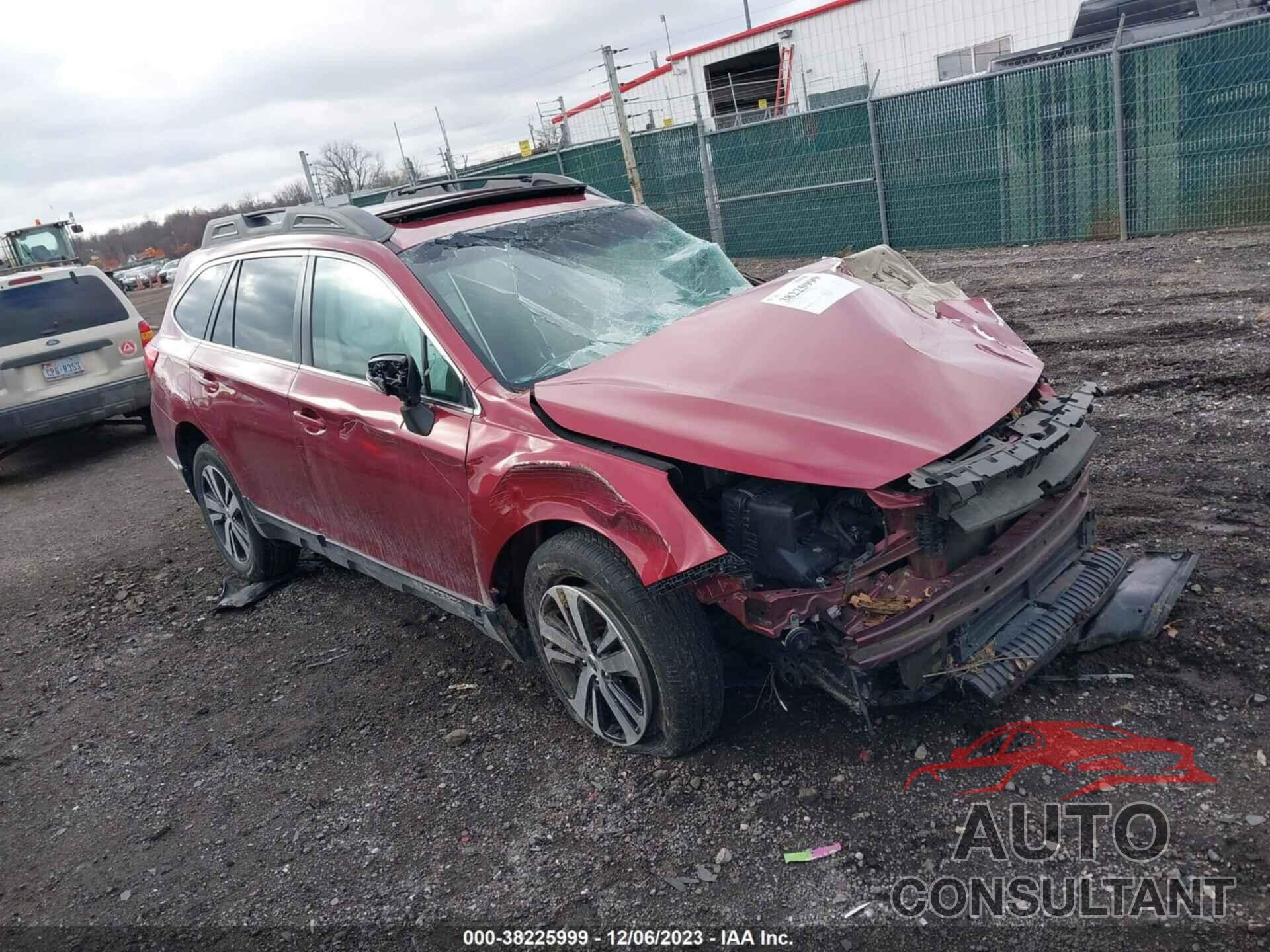 SUBARU OUTBACK 2018 - 4S4BSAKC8J3336054