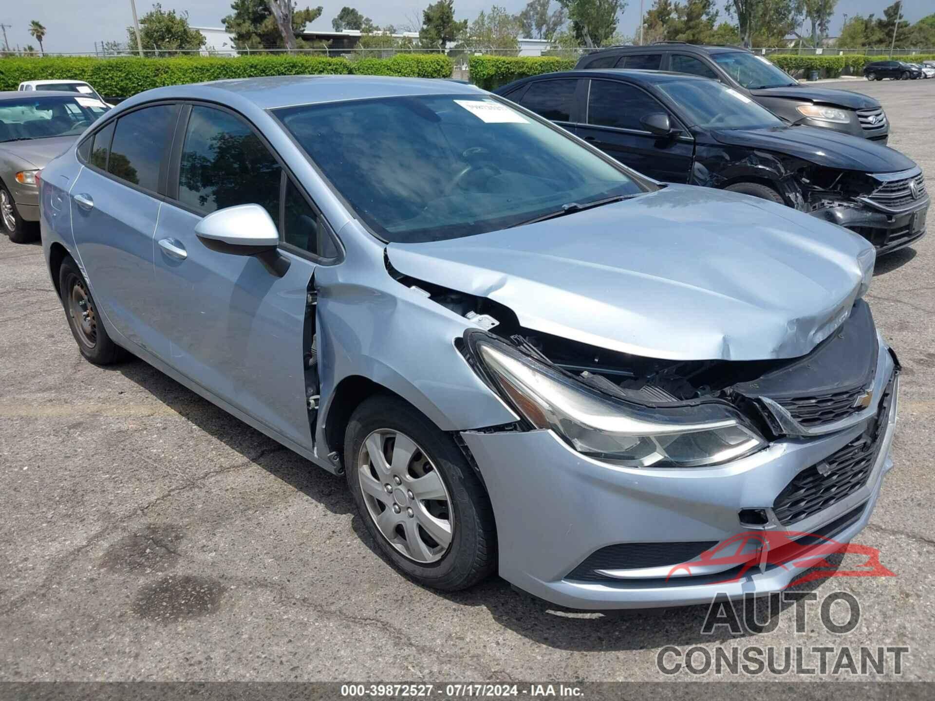 CHEVROLET CRUZE 2018 - 1G1BC5SM7J7179667