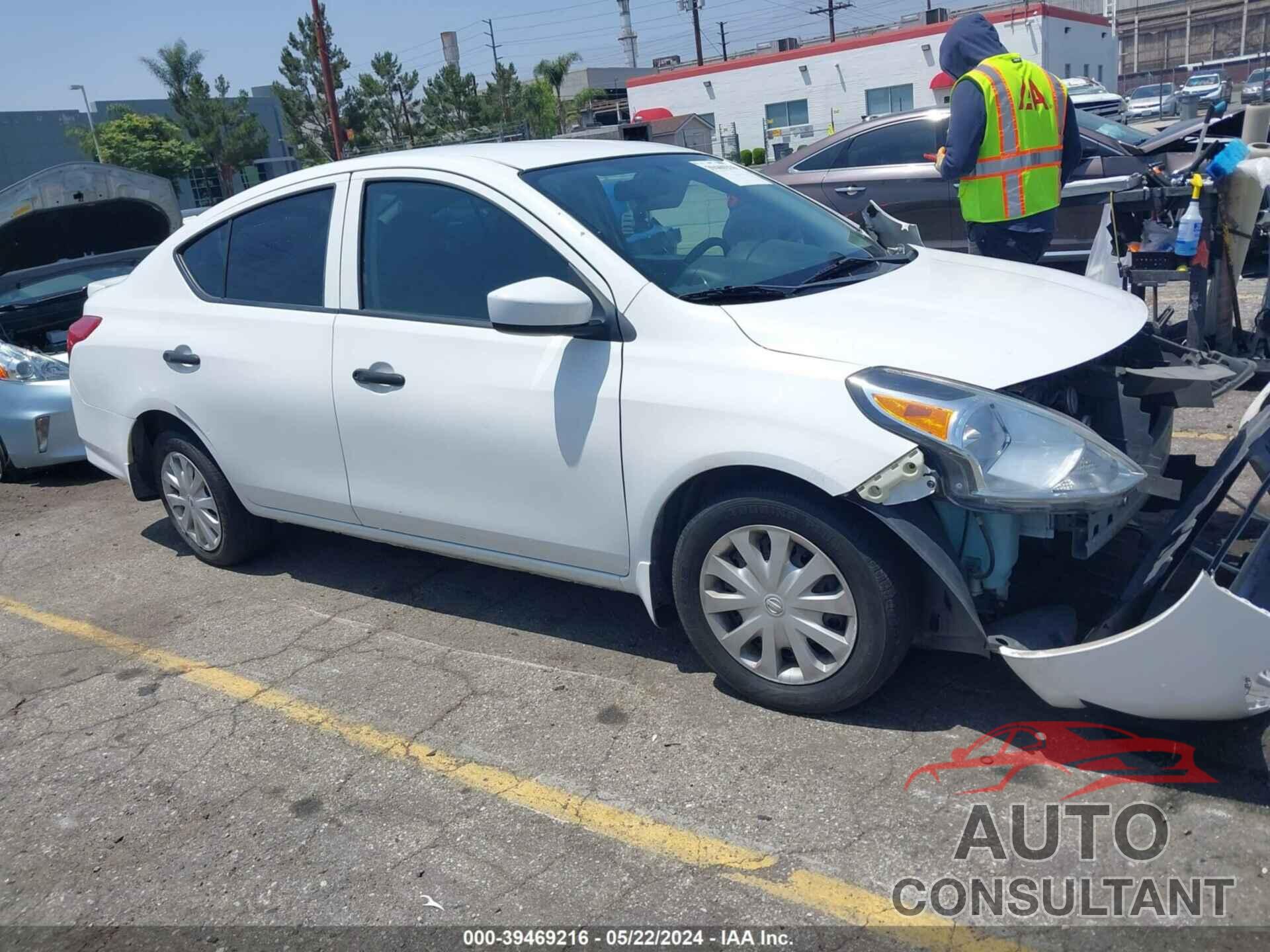 NISSAN VERSA 2017 - 3N1CN7APXHL830733