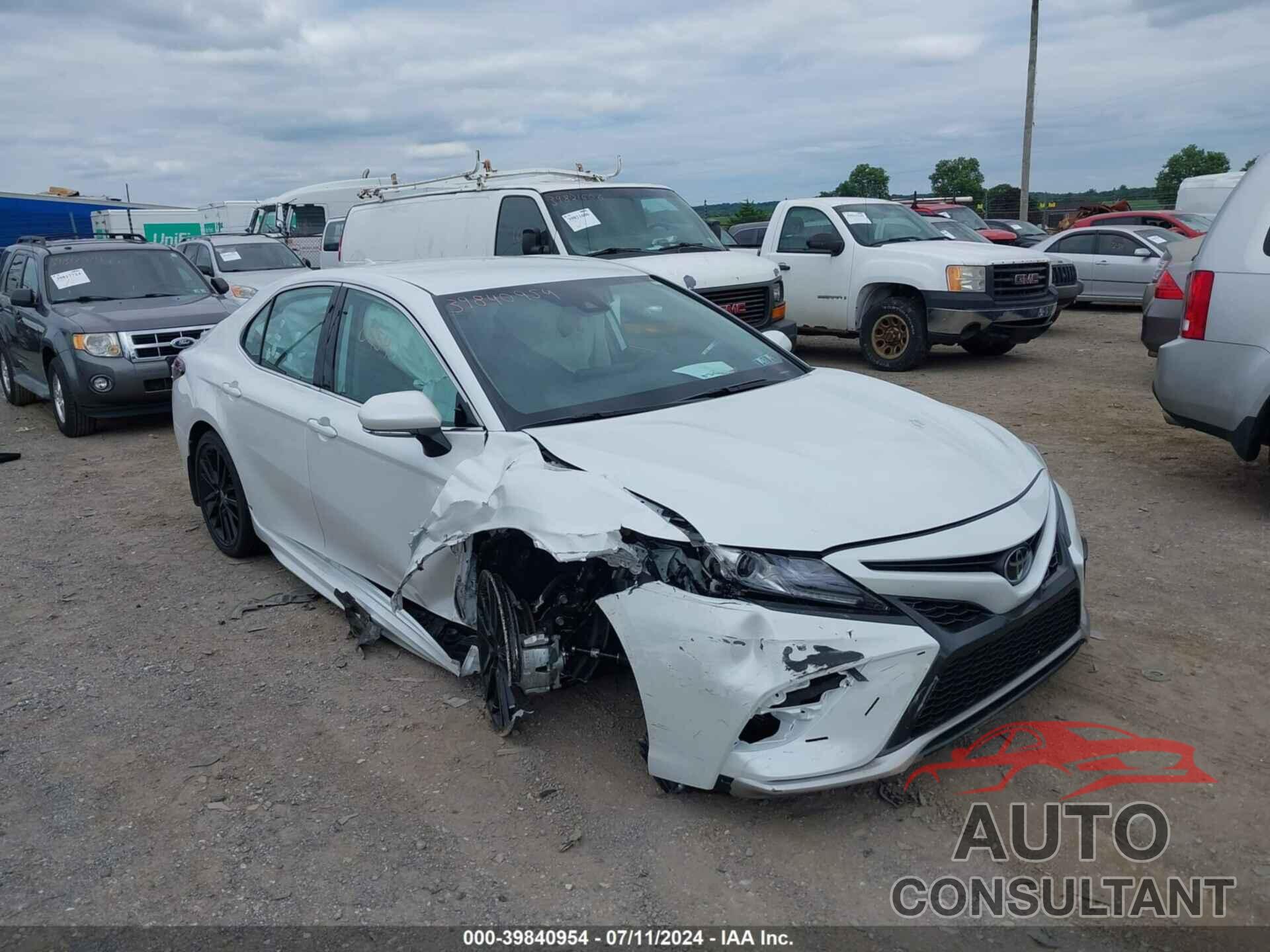 TOYOTA CAMRY 2024 - 4T1K61BK0RU127831