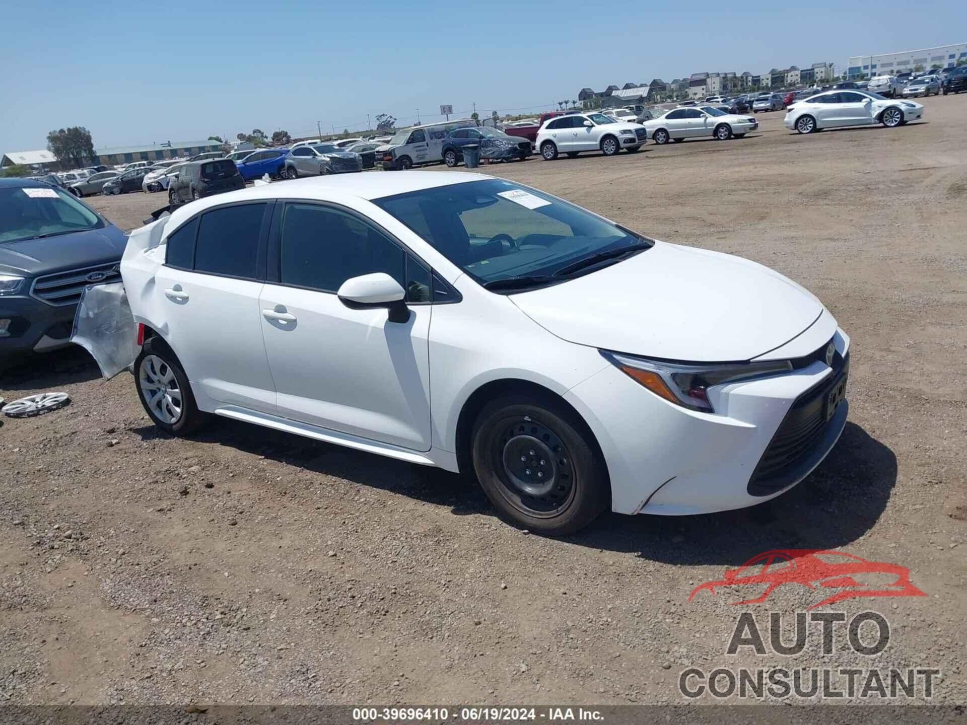 TOYOTA COROLLA 2024 - JTDBCMFE4R3050521