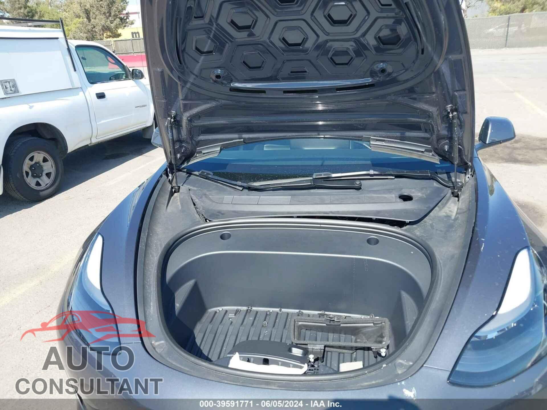TESLA MODEL 3 2023 - 5YJ3E1EA3PF651379