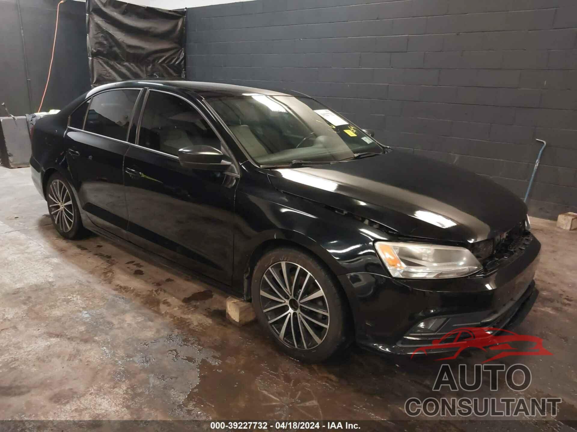 VOLKSWAGEN JETTA 2016 - 3VWD17AJ6GM253567