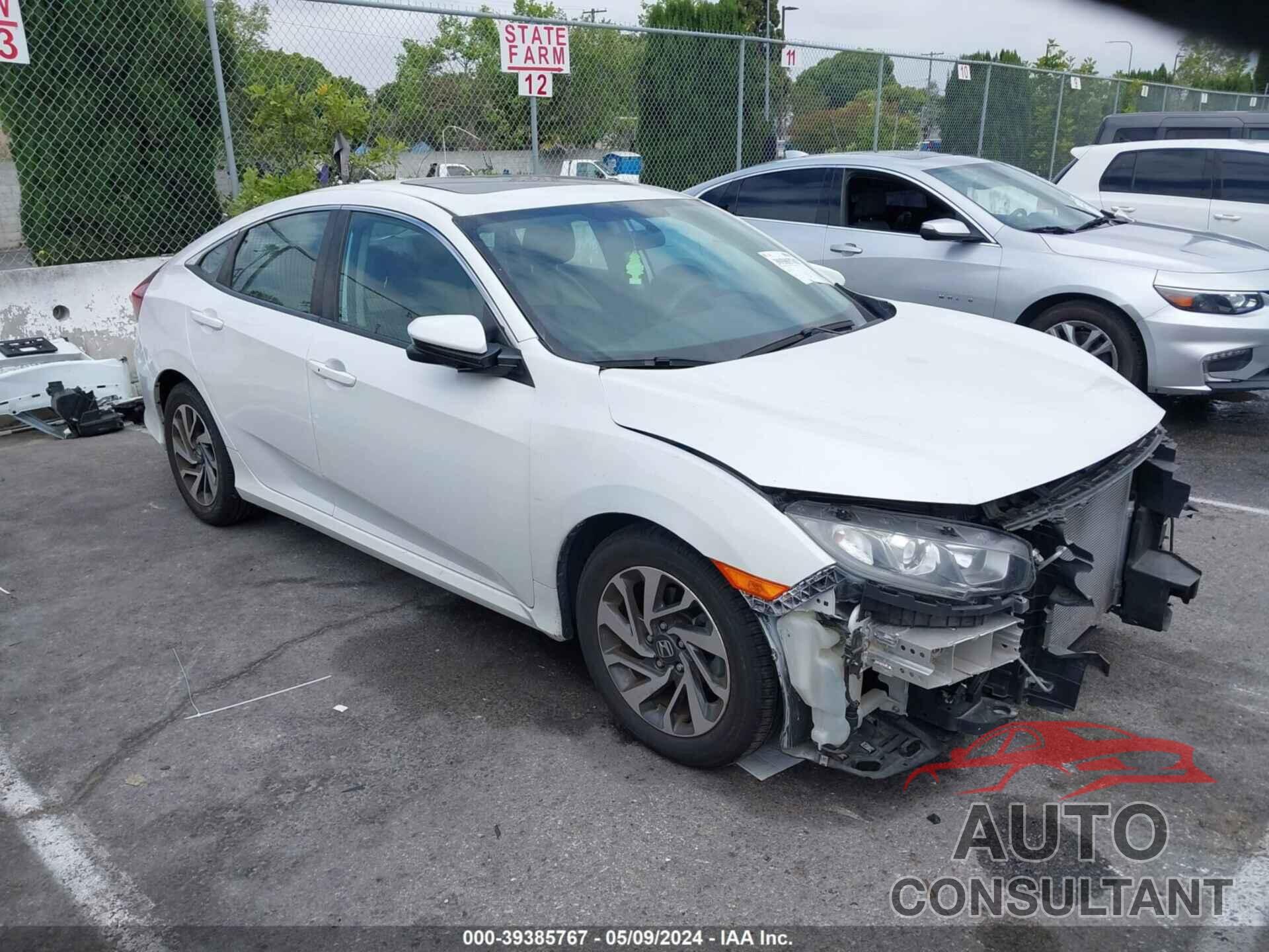 HONDA CIVIC 2018 - 2HGFC2F77JH530935