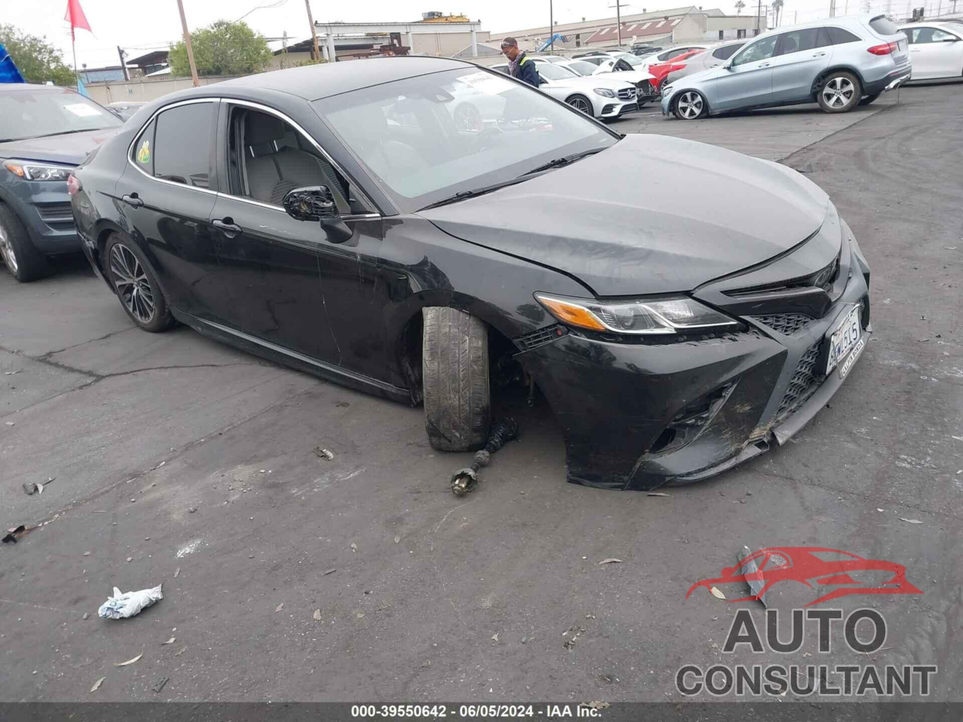 TOYOTA CAMRY 2018 - JTNB11HK8J3069550