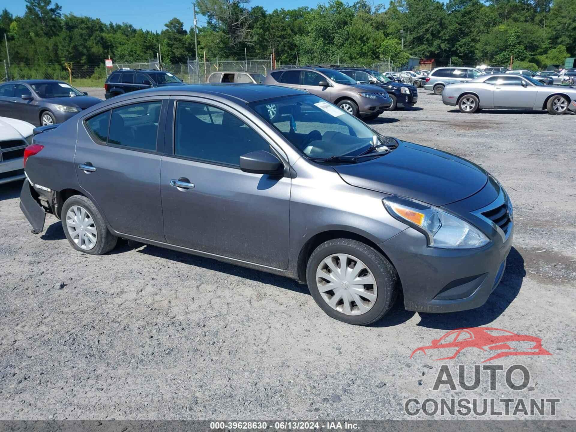 NISSAN VERSA 2018 - 3N1CN7AP2JL828982