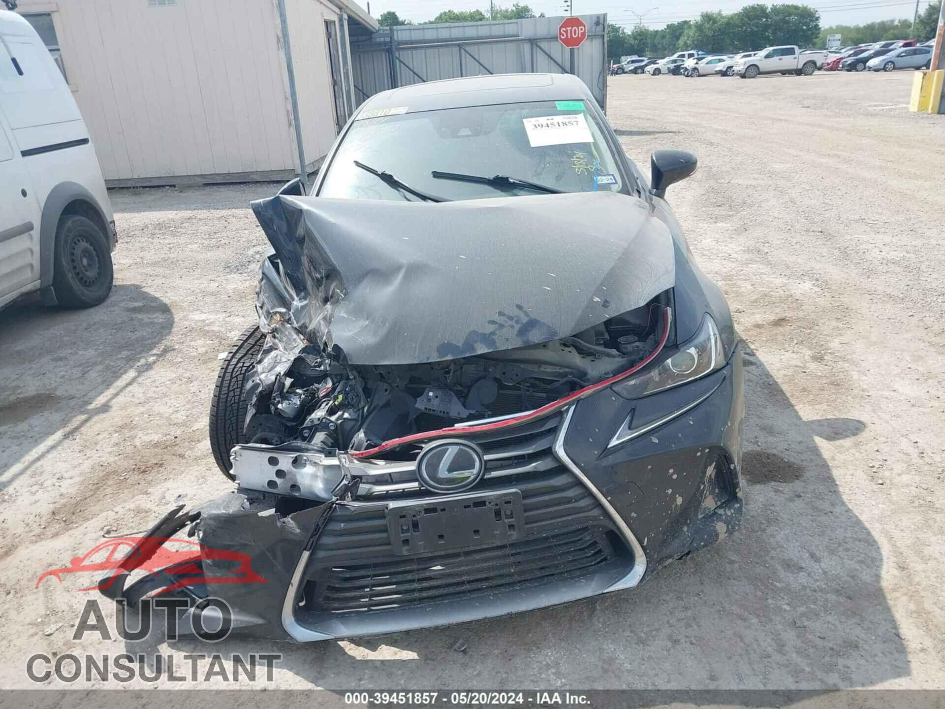 LEXUS IS 2019 - JTHBA1D24K5093374