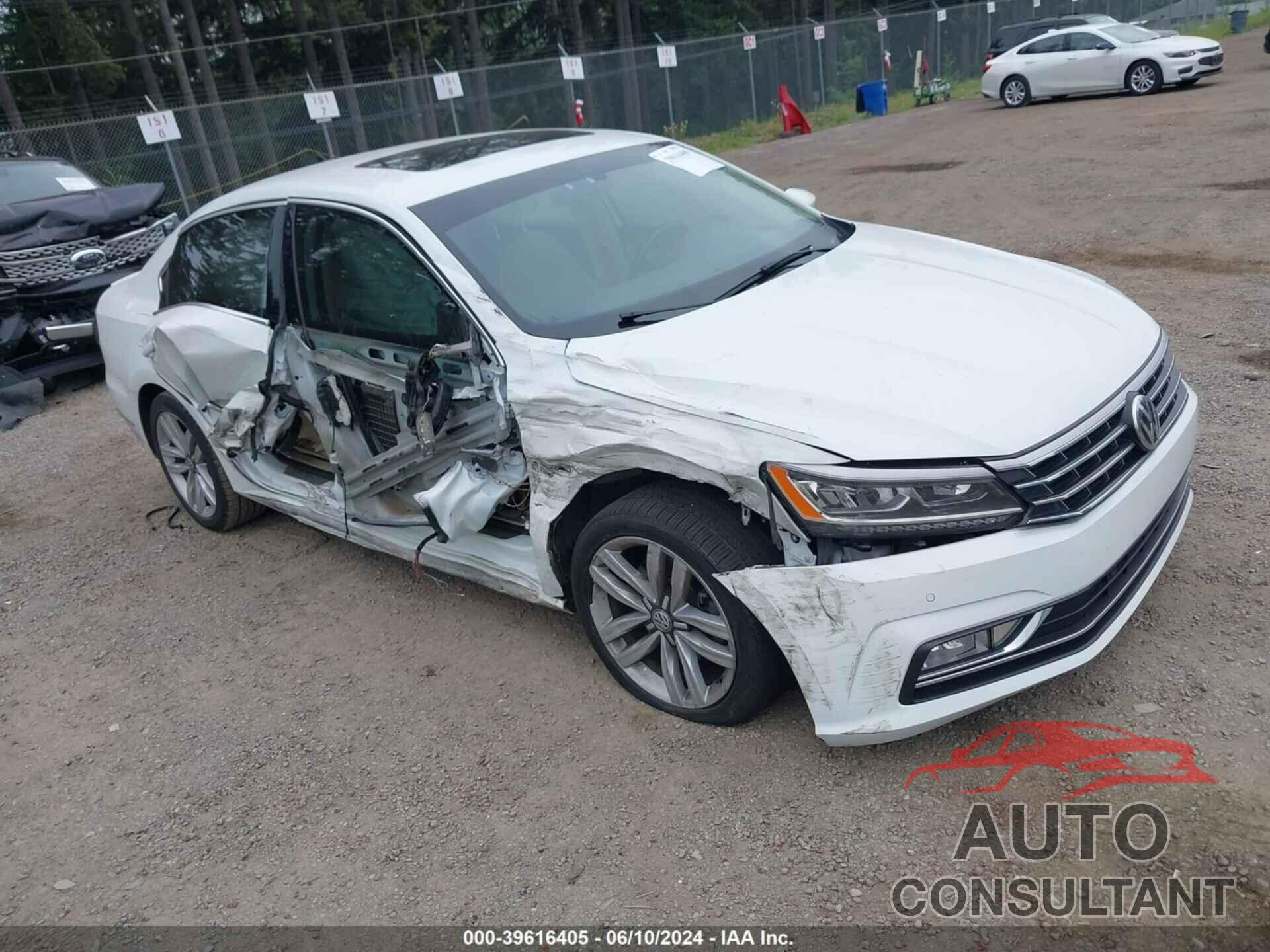 VOLKSWAGEN PASSAT 2017 - 1VWGT7A3XHC039709