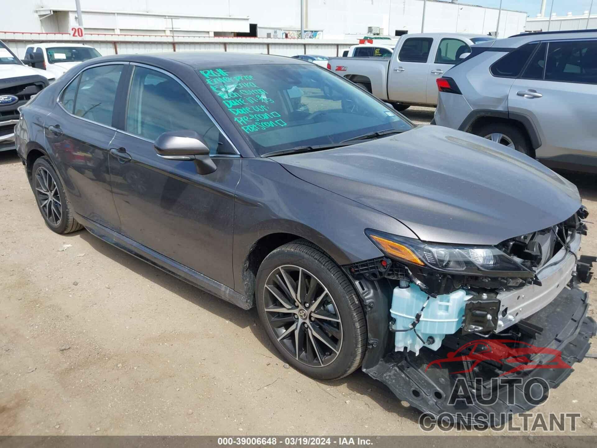 TOYOTA CAMRY 2024 - 4T1G11AKXRU896536
