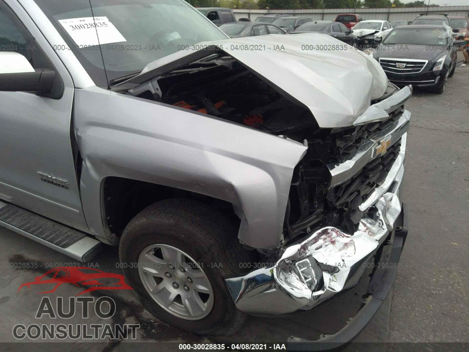 CHEVROLET SILVERADO 1500 2018 - 3GCUCRER2JG378564