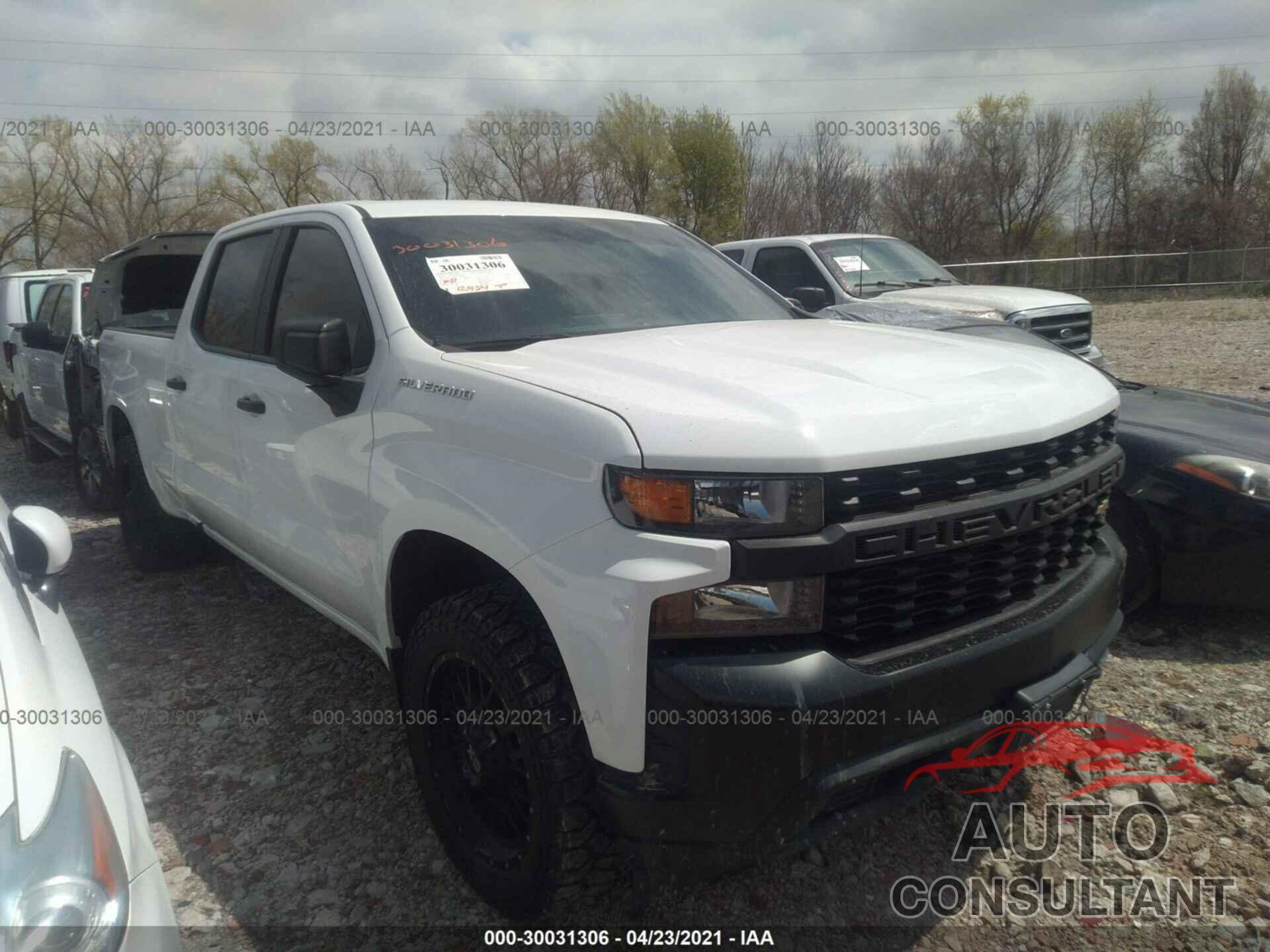 CHEVROLET SILVERADO 1500 2019 - 1GCUYAEF8KZ230588