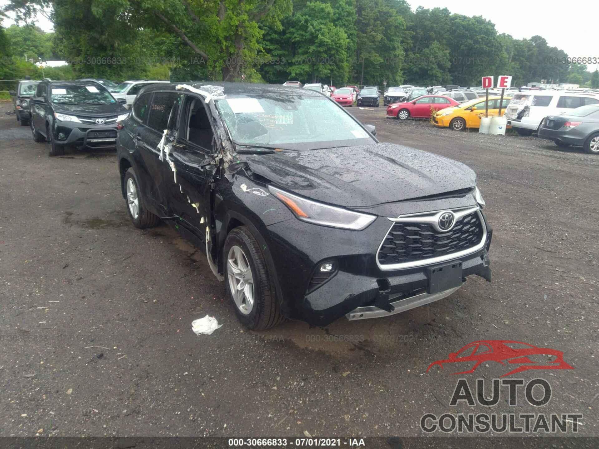 TOYOTA HIGHLANDER 2021 - 5TDBZRBH9MS540455