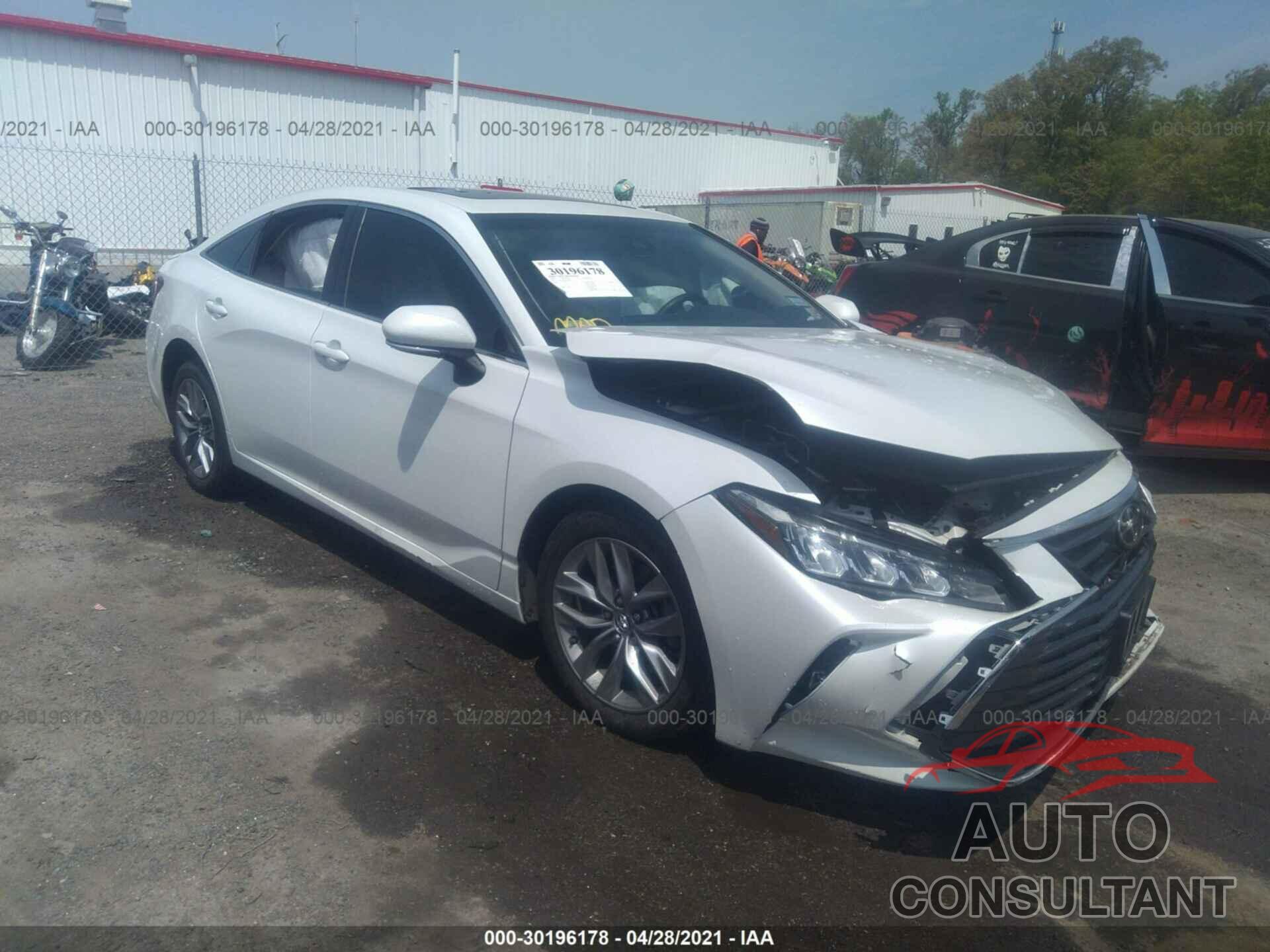 TOYOTA AVALON 2019 - 4T1BZ1FB8KU034952