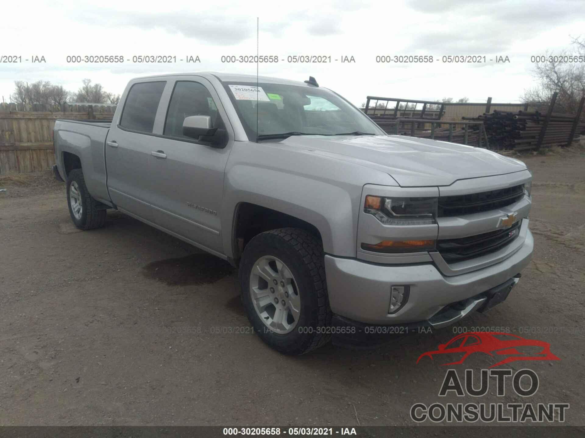 CHEVROLET SILVERADO 1500 2017 - 1GCUKREC2HF149179