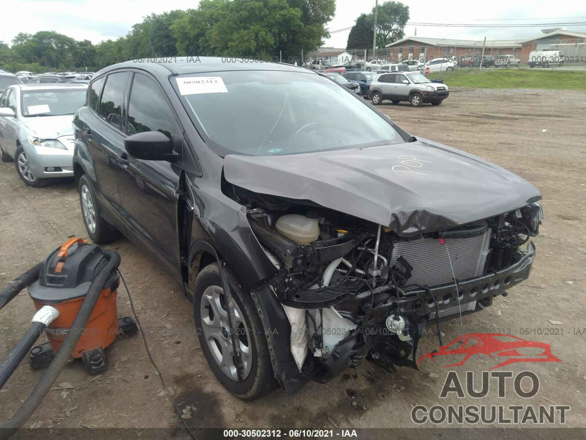 FORD ESCAPE 2018 - 1FMCU0F75JUA48394
