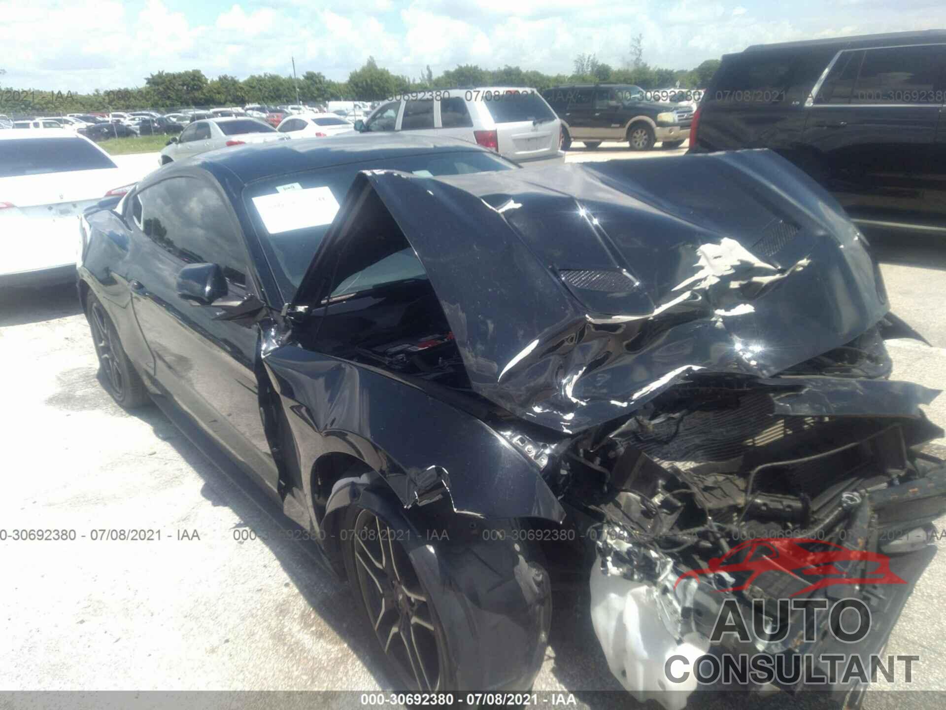 FORD MUSTANG 2018 - 1FA6P8TH1J5179049