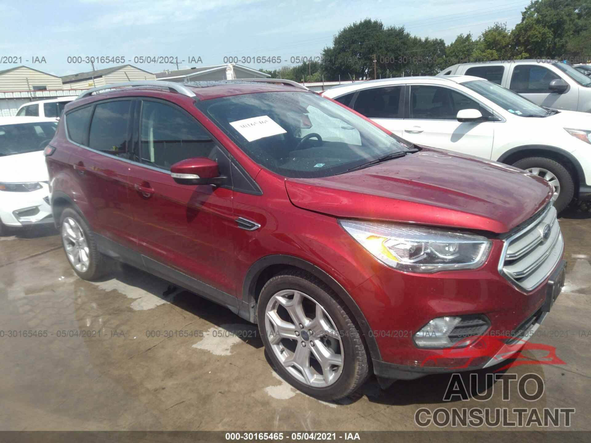 FORD ESCAPE 2018 - 1FMCU0J96JUA72311