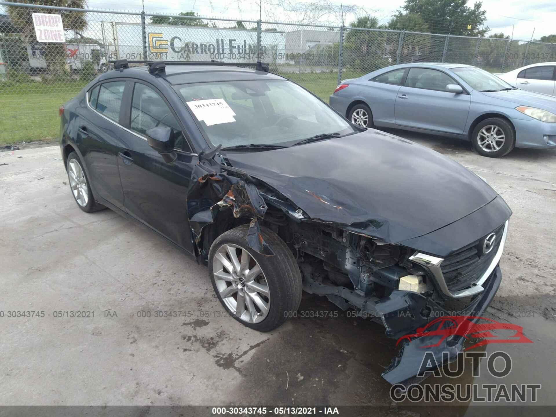 MAZDA MAZDA3 4-DOOR 2017 - JM1BN1V74H1107466