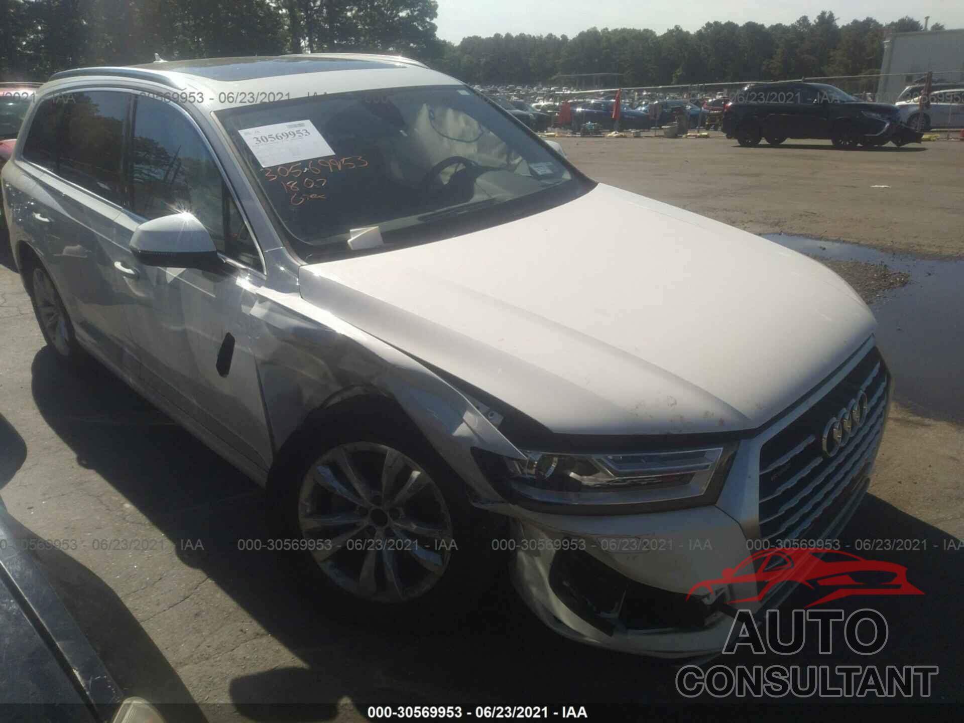 AUDI Q7 2018 - WA1LAAF70JD024310