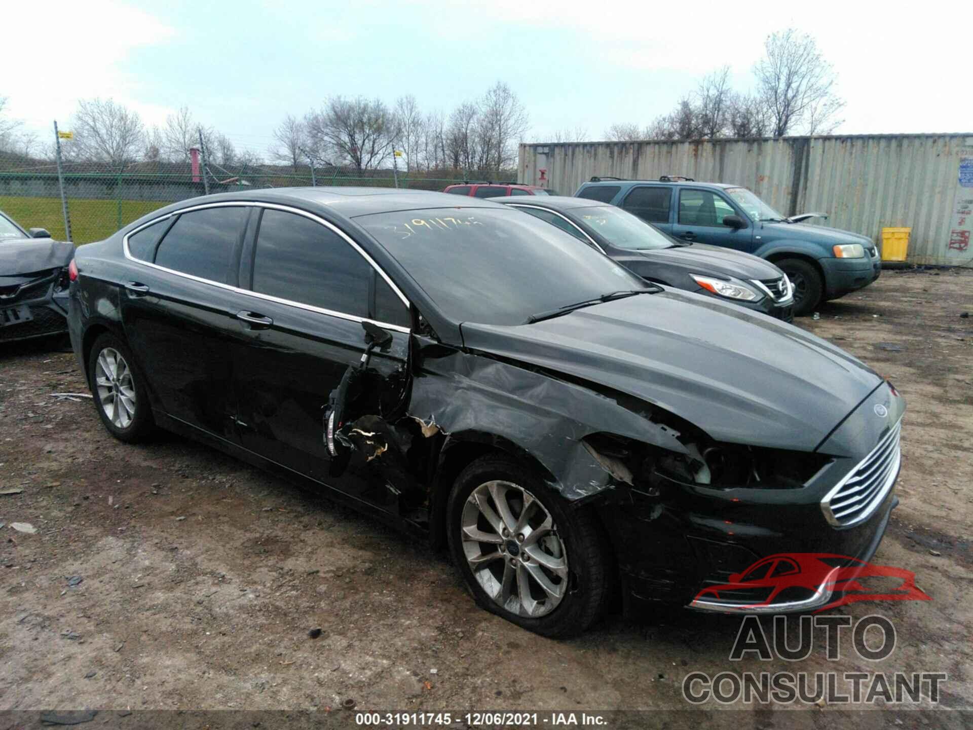 FORD FUSION HYBRID 2019 - 3FA6P0MU2KR119681