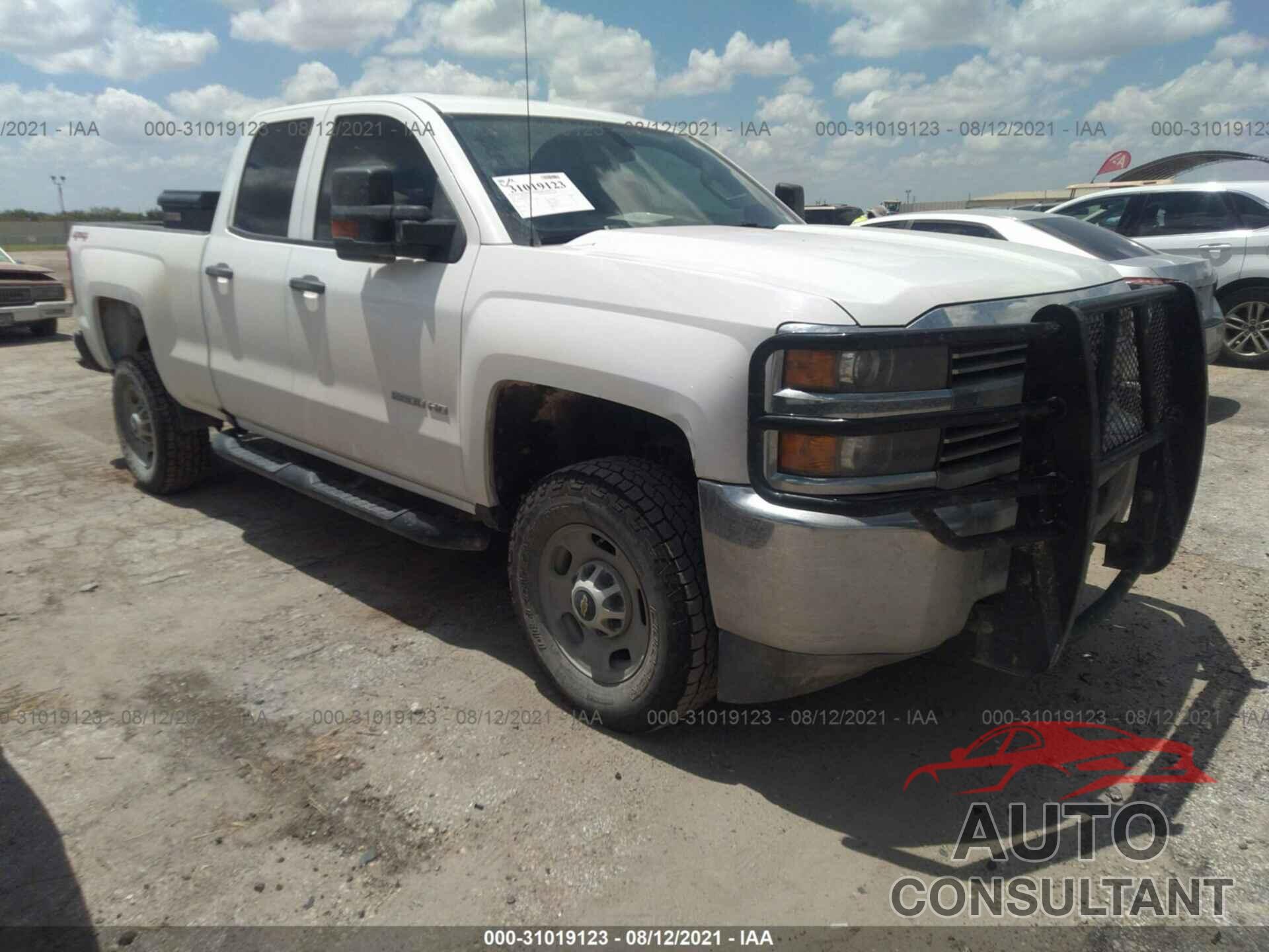 CHEVROLET SILVERADO 2500HD 2018 - 1GC2KUEG8JZ255900