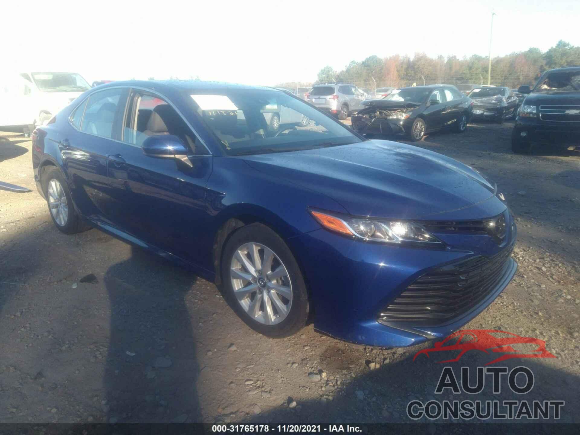 TOYOTA CAMRY 2018 - 4T1B11HK5JU614291