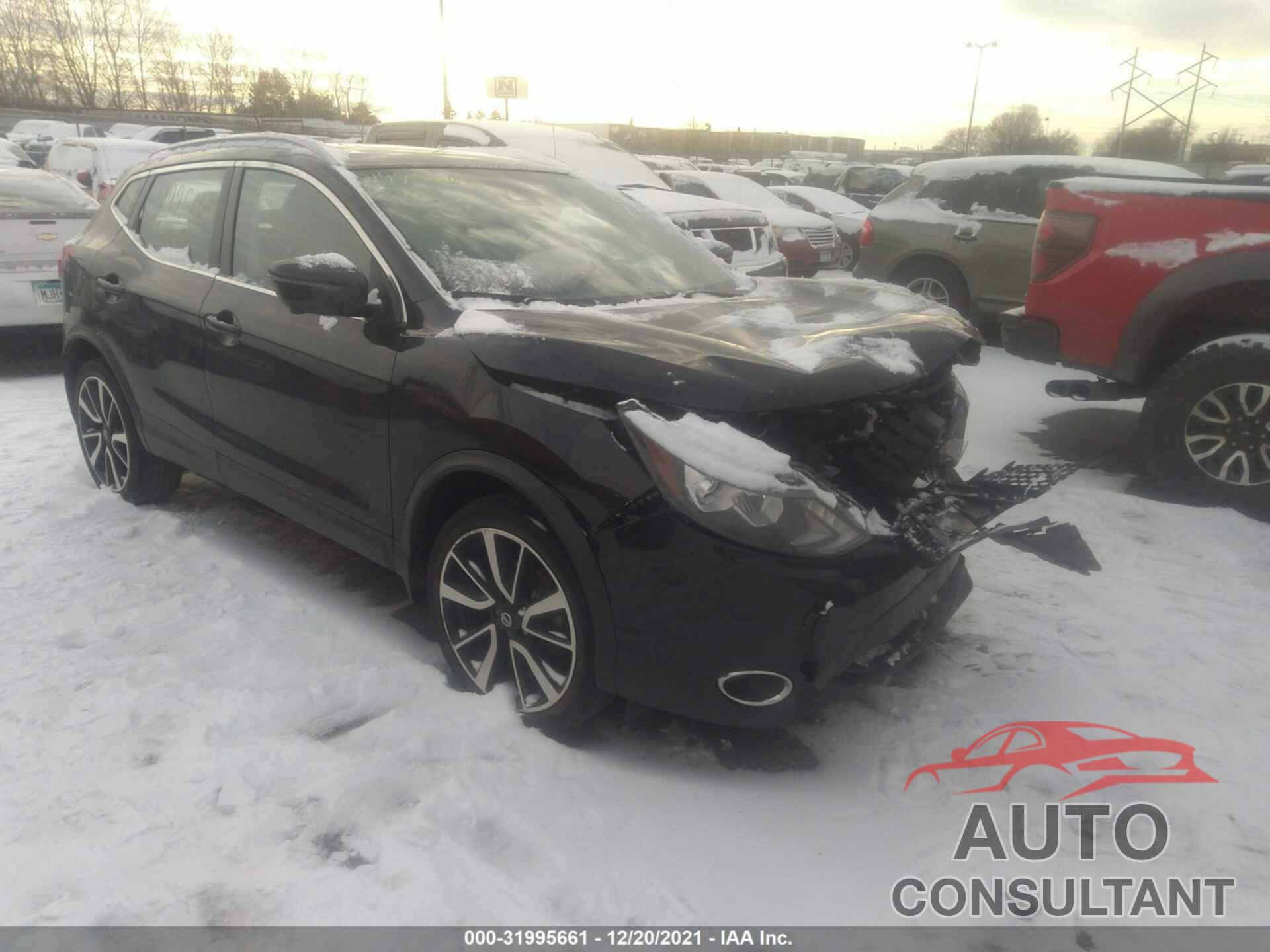 NISSAN ROGUE SPORT 2017 - JN1BJ1CR1HW125462