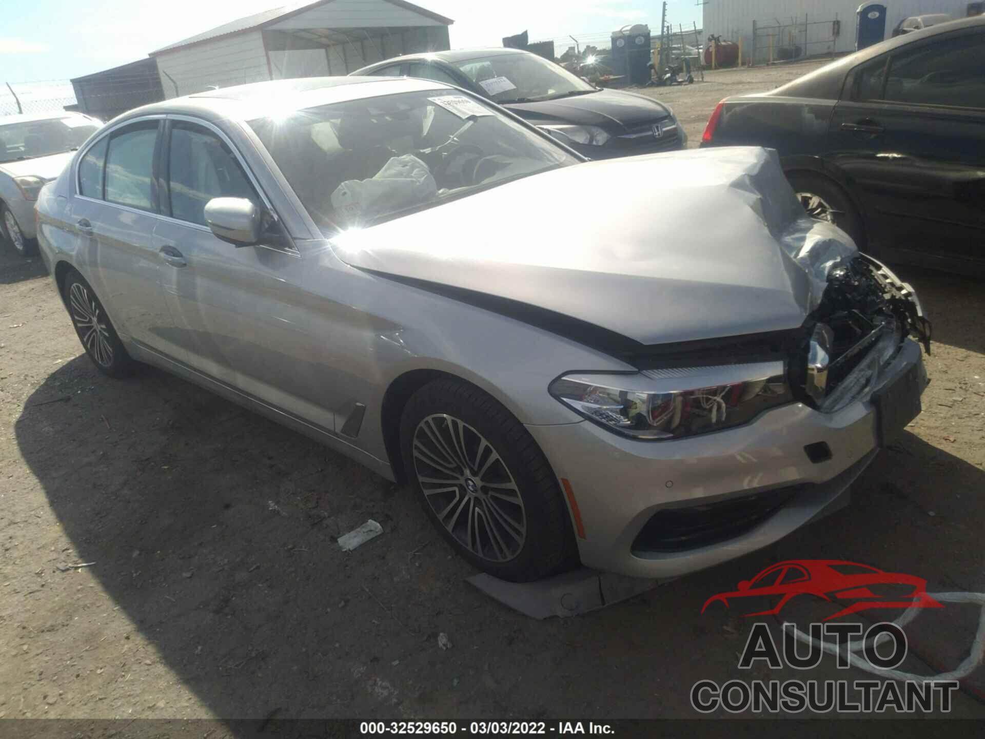 BMW 5 SERIES 2019 - WBAJA7C51KG909924