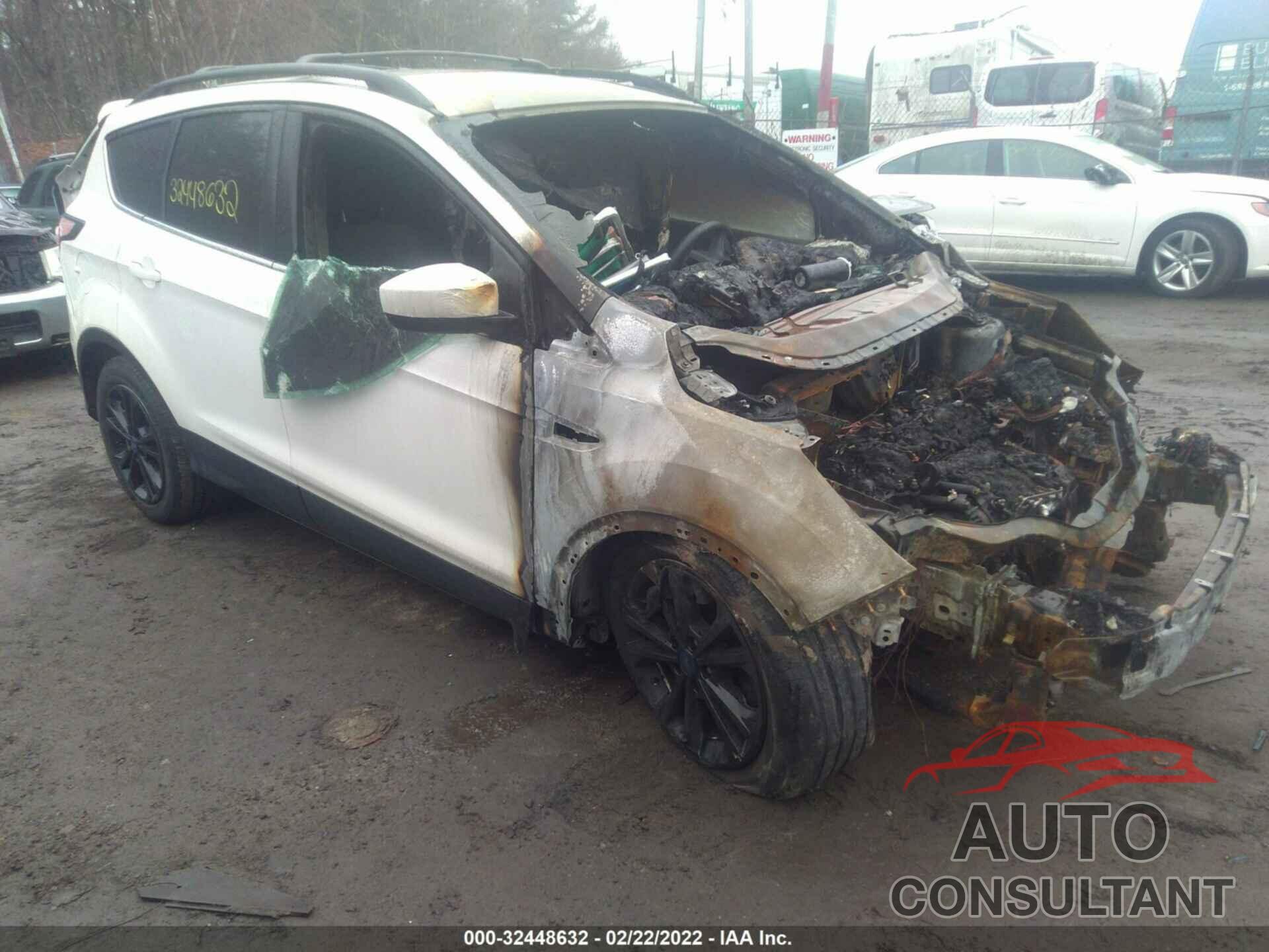 FORD ESCAPE 2017 - 1FMCU0GD8HUC29441