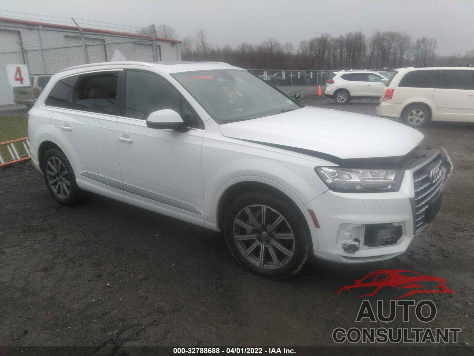 AUDI Q7 2018 - WA1LHAF73JD008341