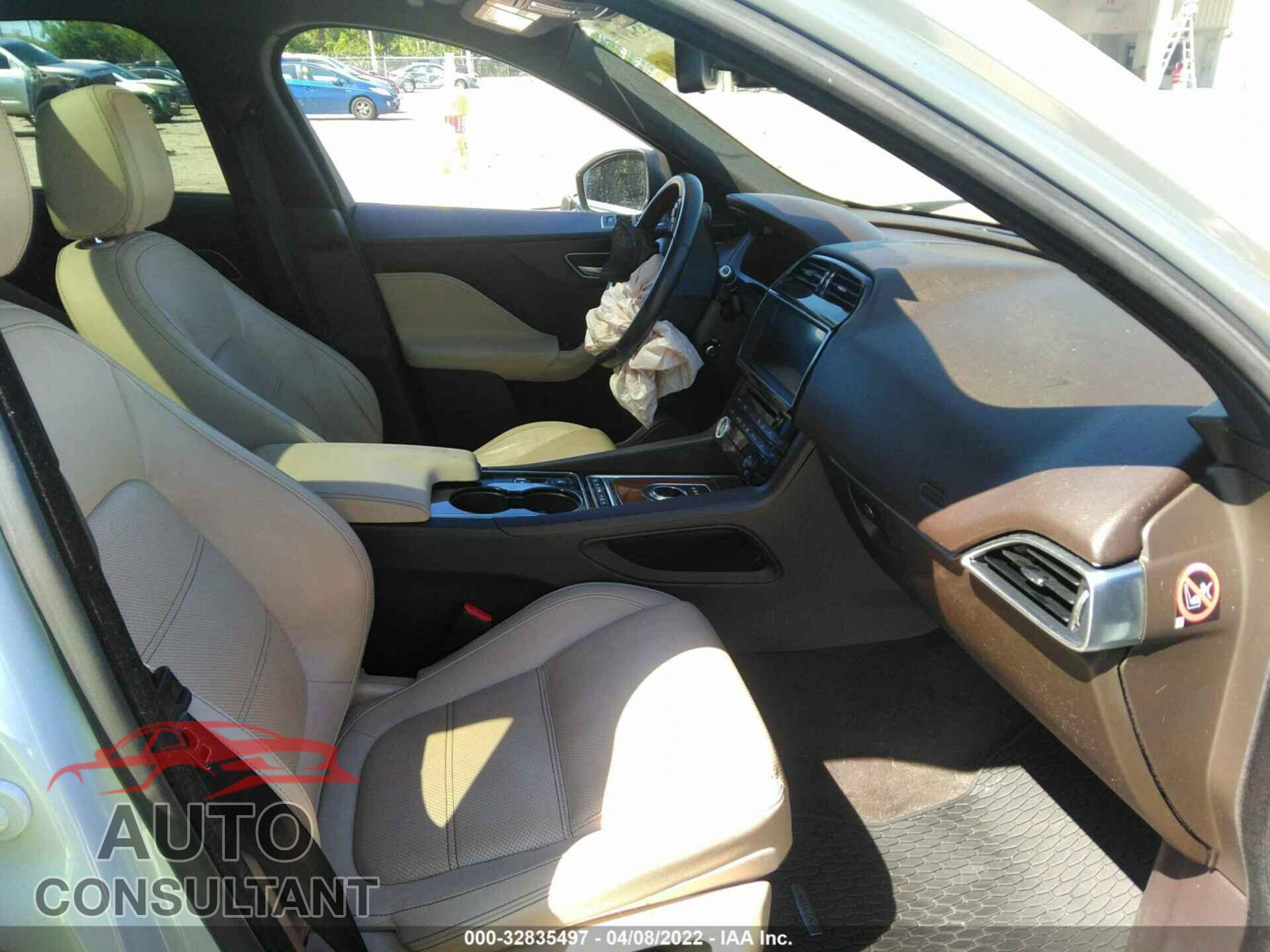 JAGUAR F-PACE 2017 - SADCK2BV1HA078809