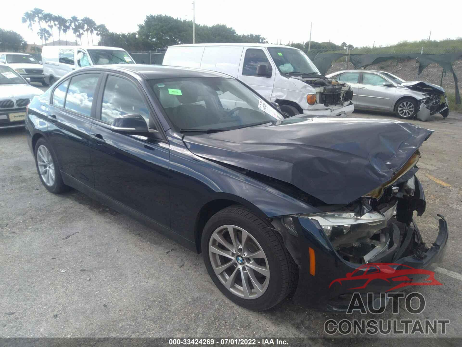 BMW 3 SERIES 2017 - WBA8E1G30HNU18743