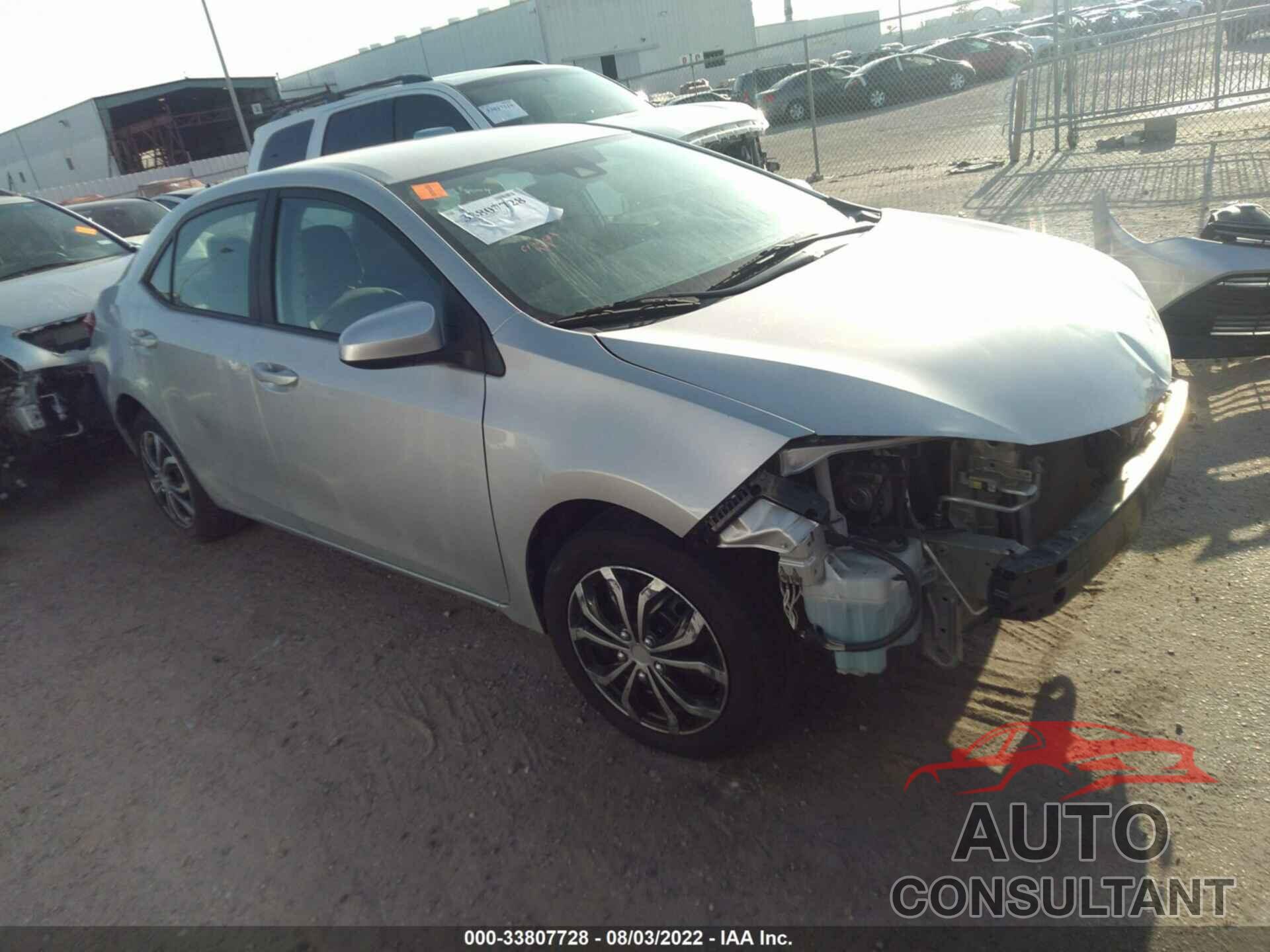 TOYOTA COROLLA 2018 - 5YFBURHE0JP841454