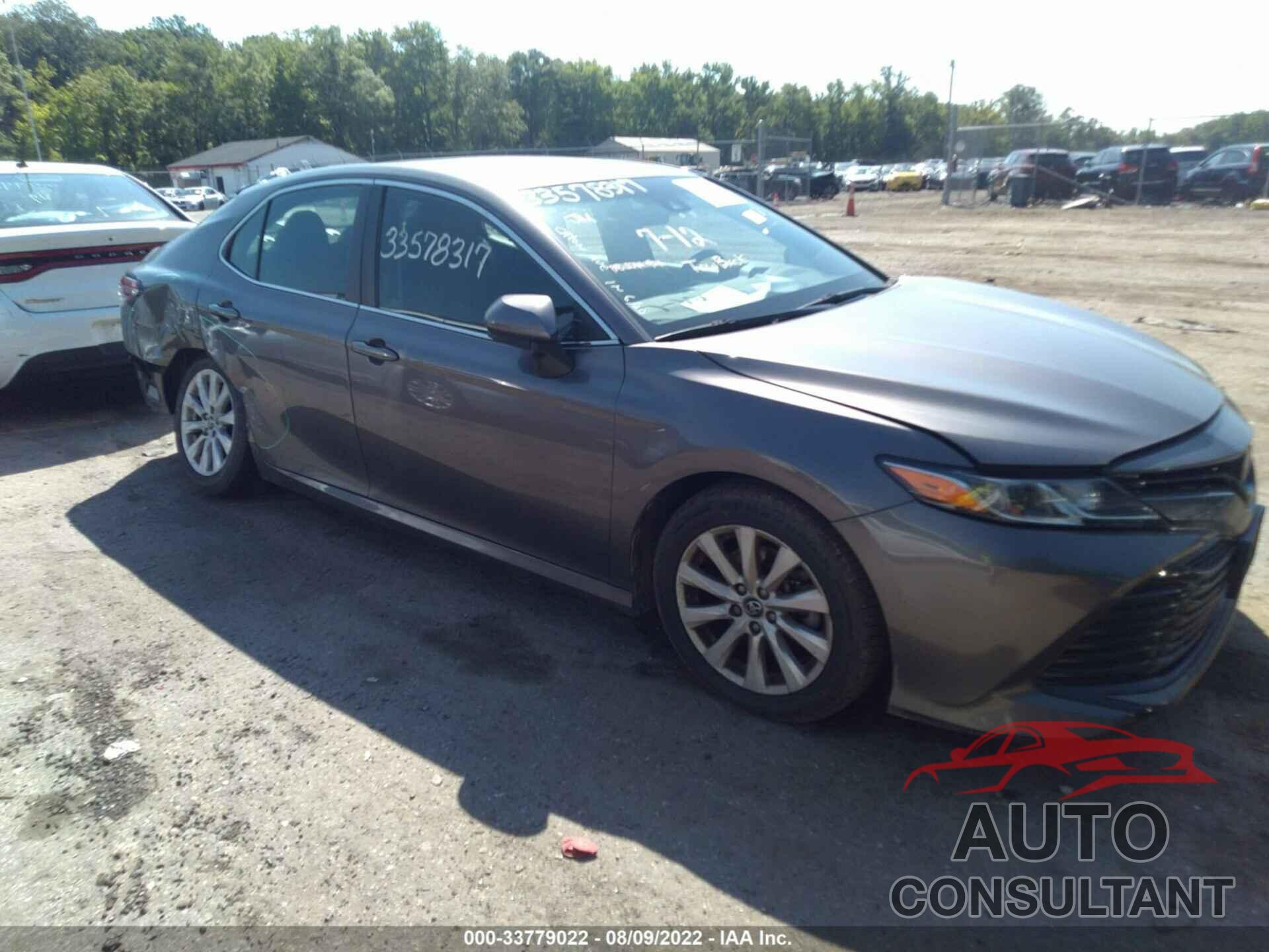 TOYOTA CAMRY 2018 - 4T1B11HK4JU613603