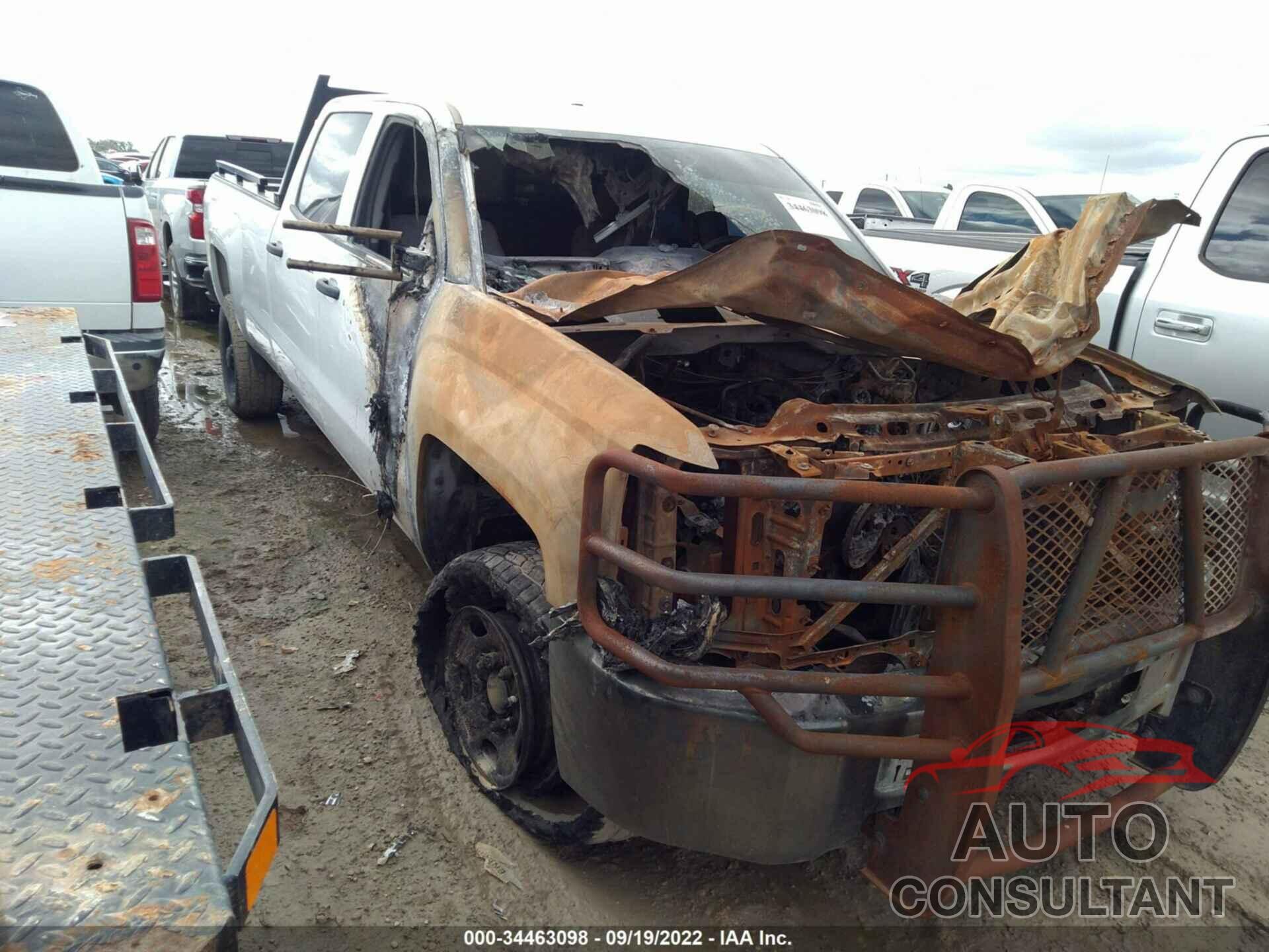 CHEVROLET SILVERADO 2500HD 2018 - 1GC1KUEG5JF269430