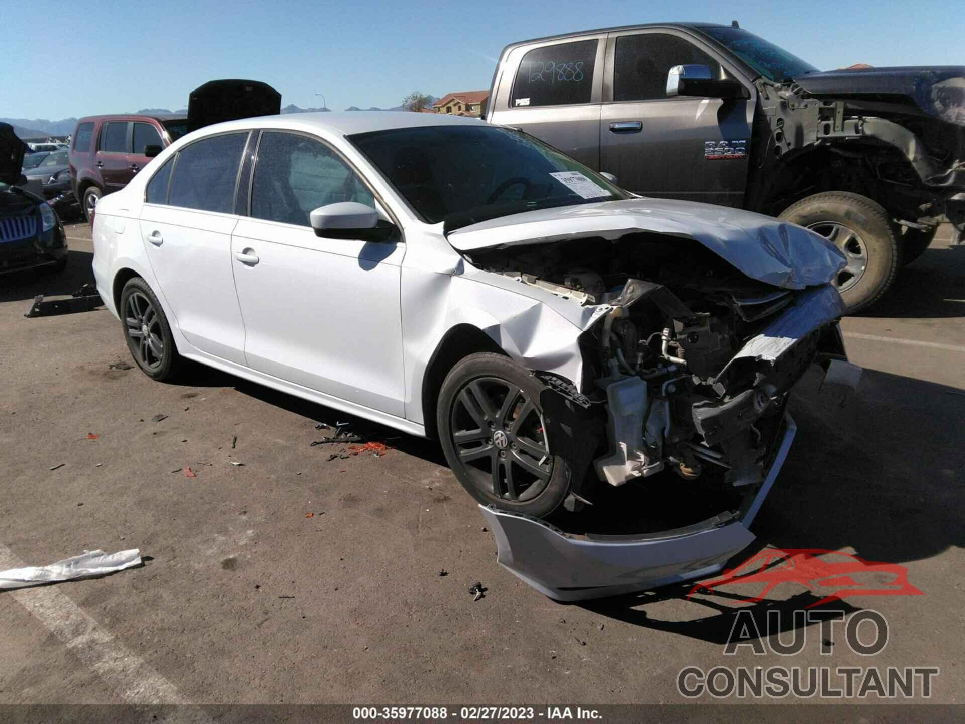 VOLKSWAGEN JETTA 2017 - 3VW2B7AJ9HM231570