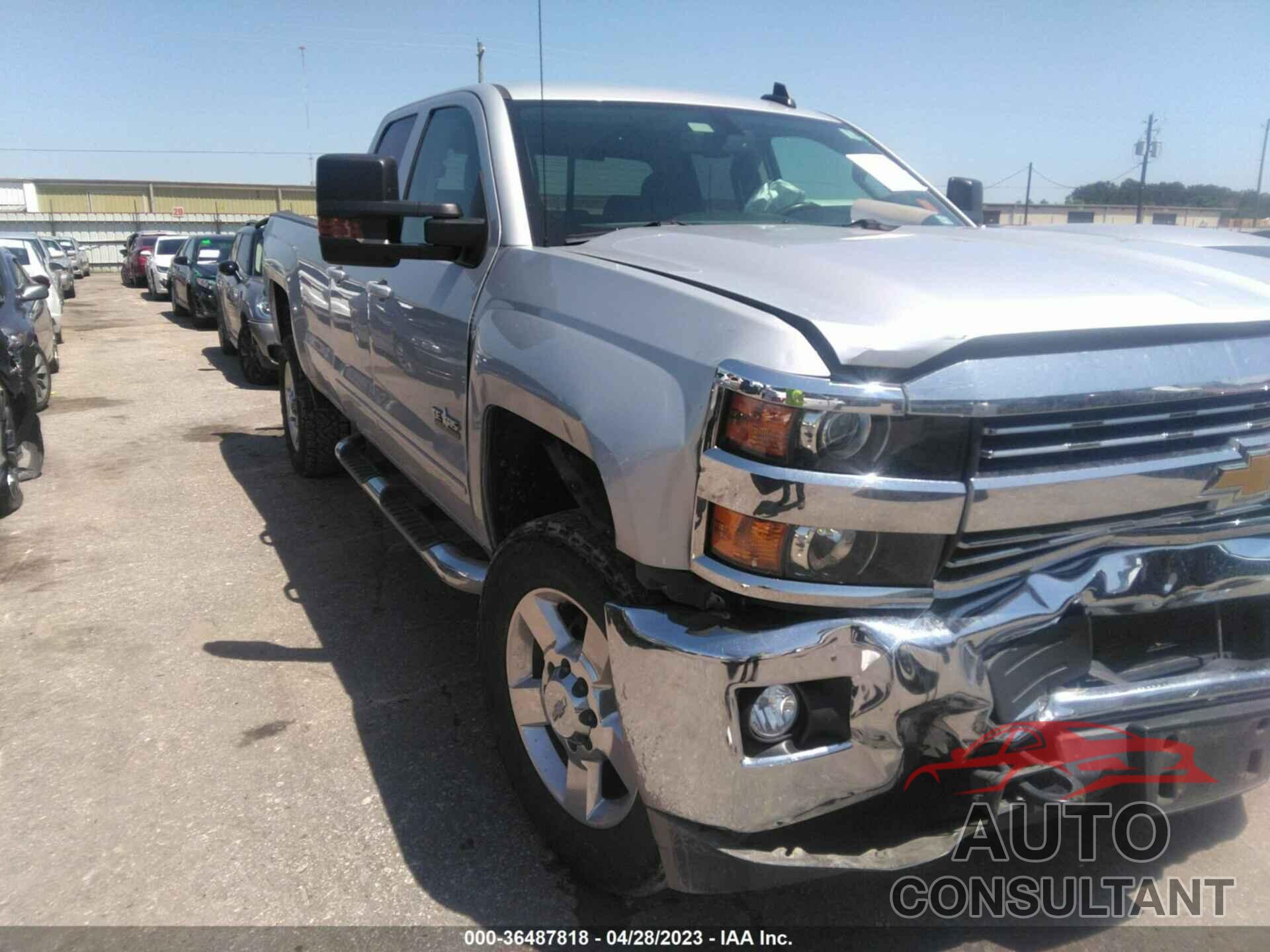 CHEVROLET SILVERADO 2500HD 2018 - 1GC2KVEG8JZ150506