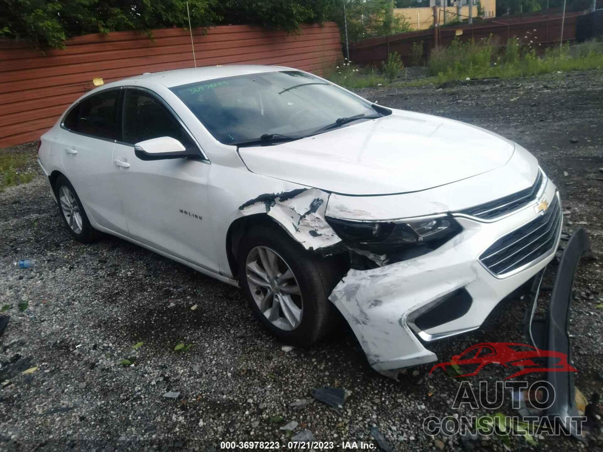 CHEVROLET MALIBU 2016 - 1G1ZE5ST2GF215554