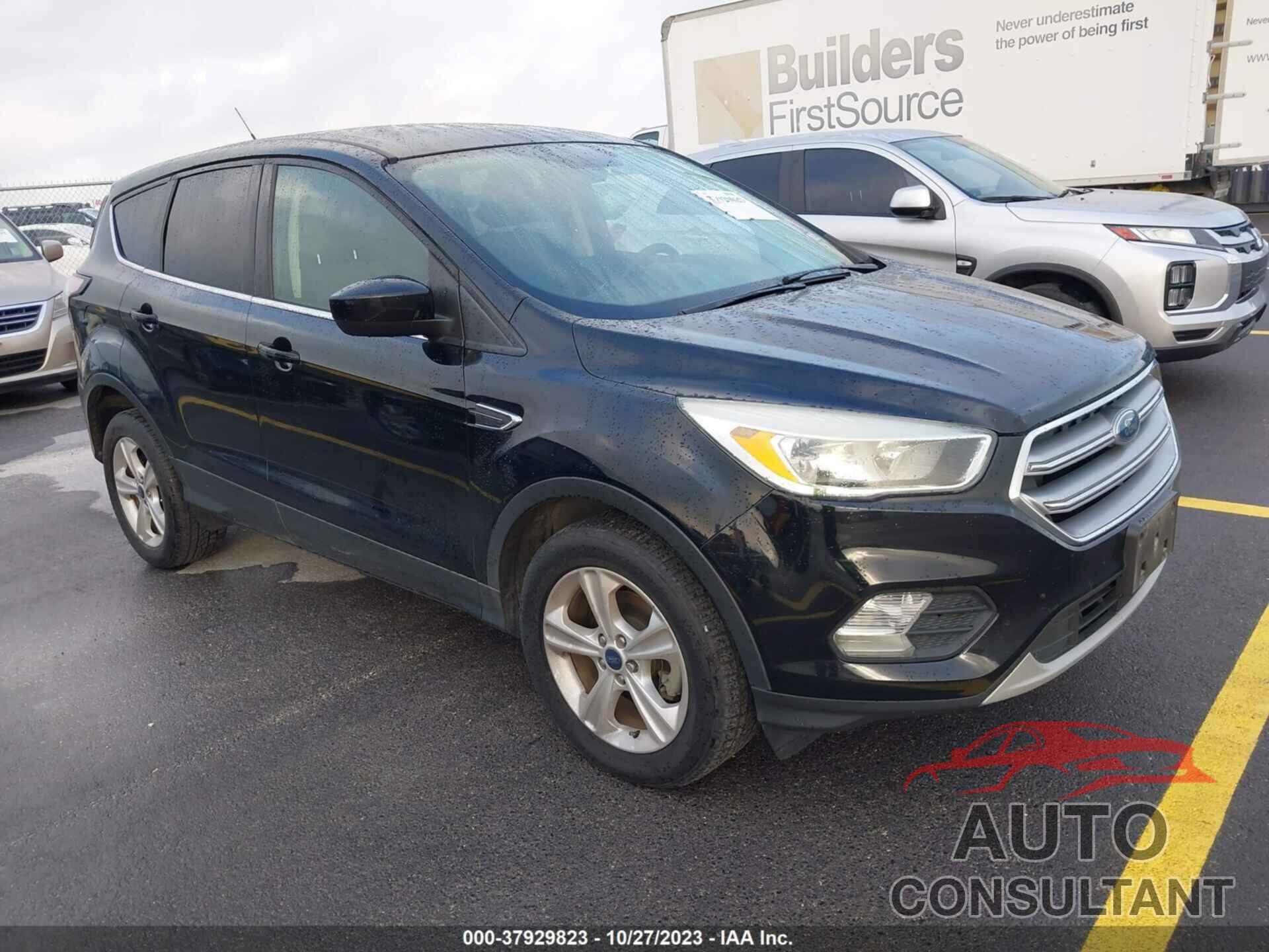 FORD ESCAPE 2017 - 1FMCU0GD1HUE47205