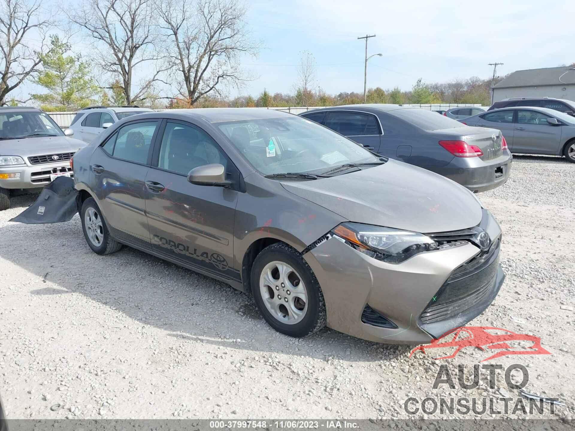 TOYOTA COROLLA 2018 - 2T1BURHE2JC041139