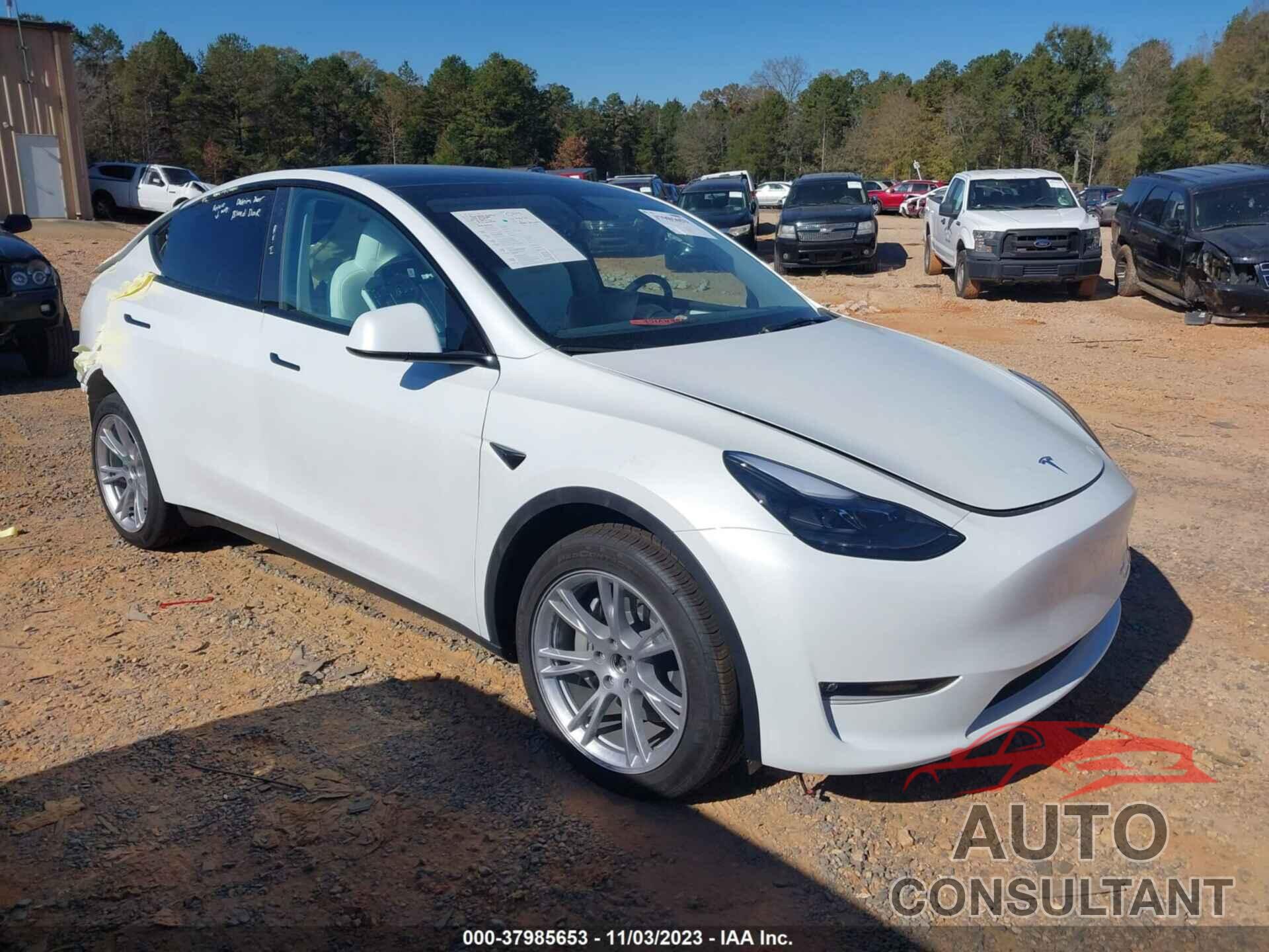 TESLA MODEL Y 2023 - 7SAYGDEE5PF771093