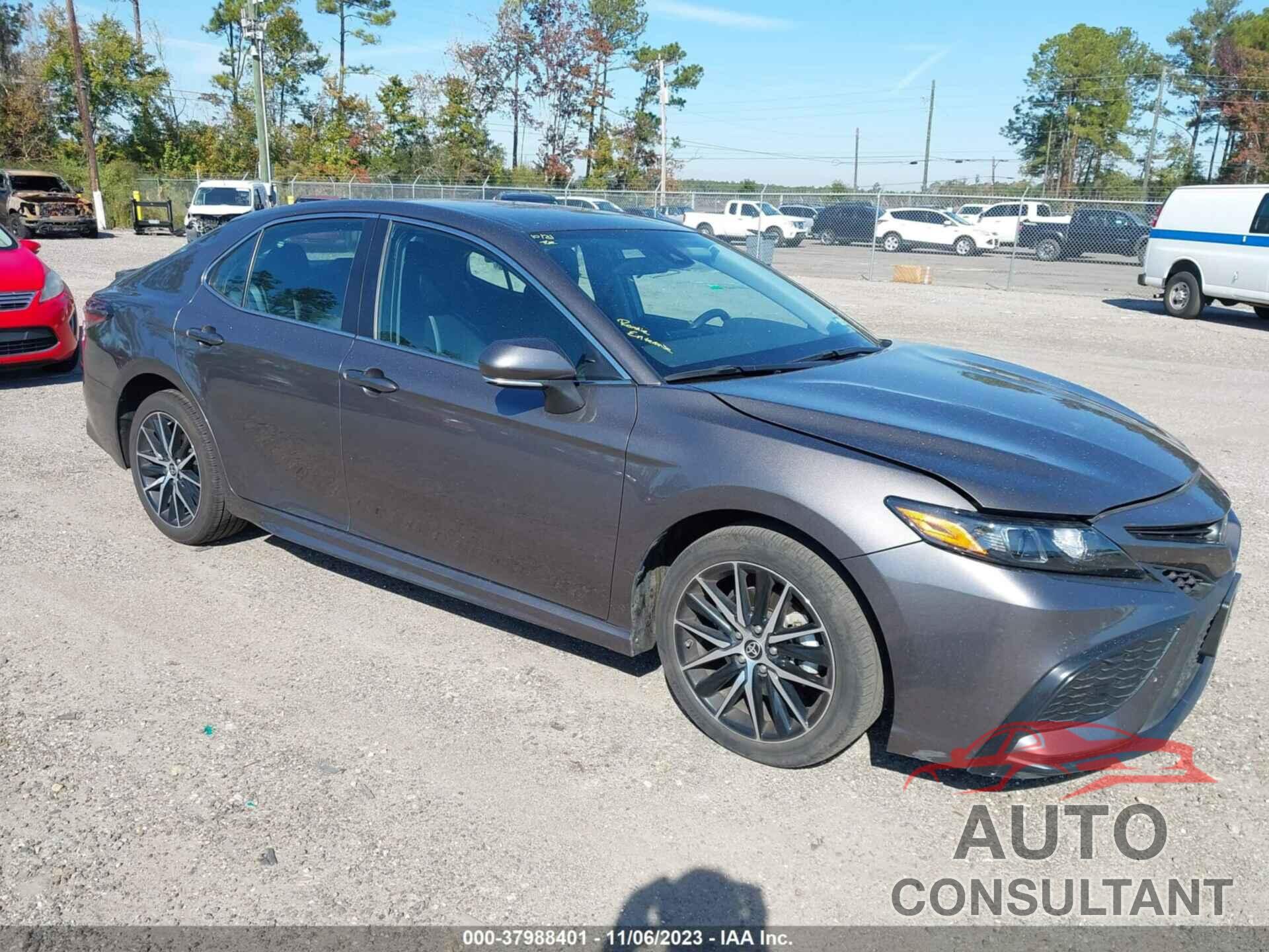 TOYOTA CAMRY 2022 - 4T1G11AK0NU694458