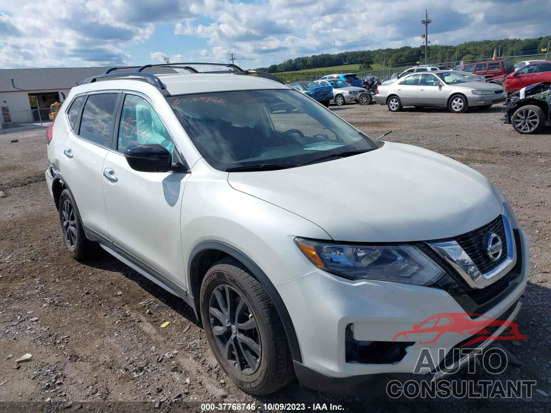 NISSAN ROGUE 2017 - 5N1AT2MV1HC813902