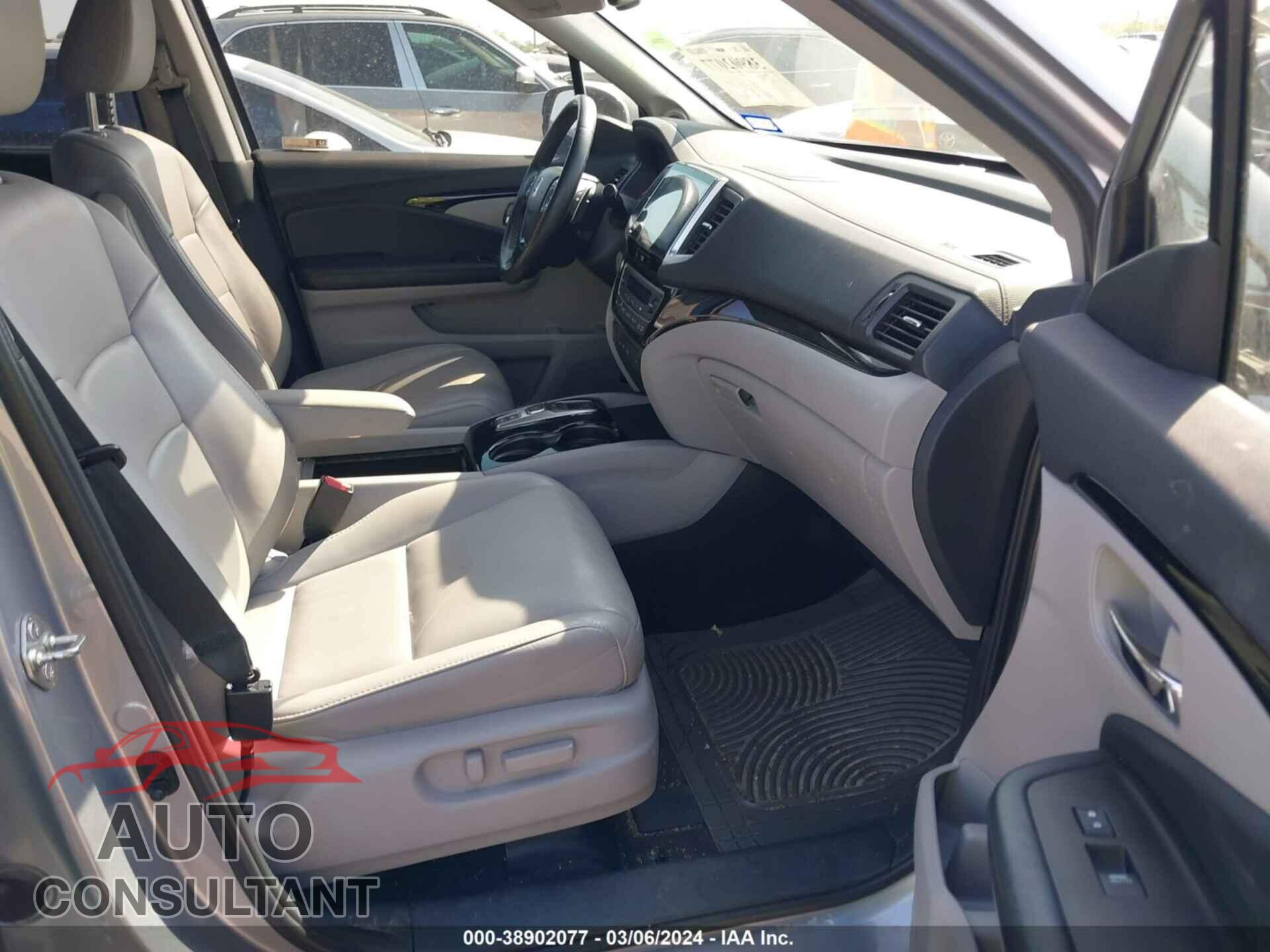 HONDA PILOT 2017 - 5FNYF6H9XHB087586