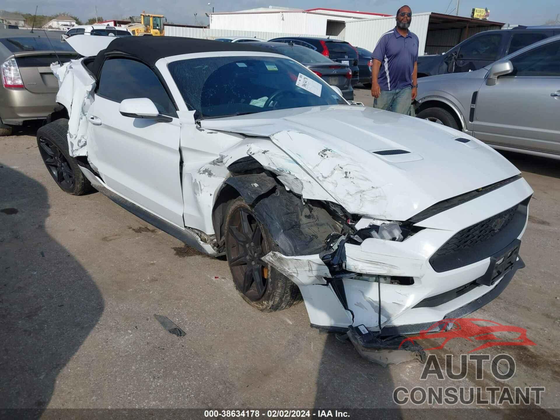 FORD MUSTANG 2018 - 1FATP8UH6J5124551