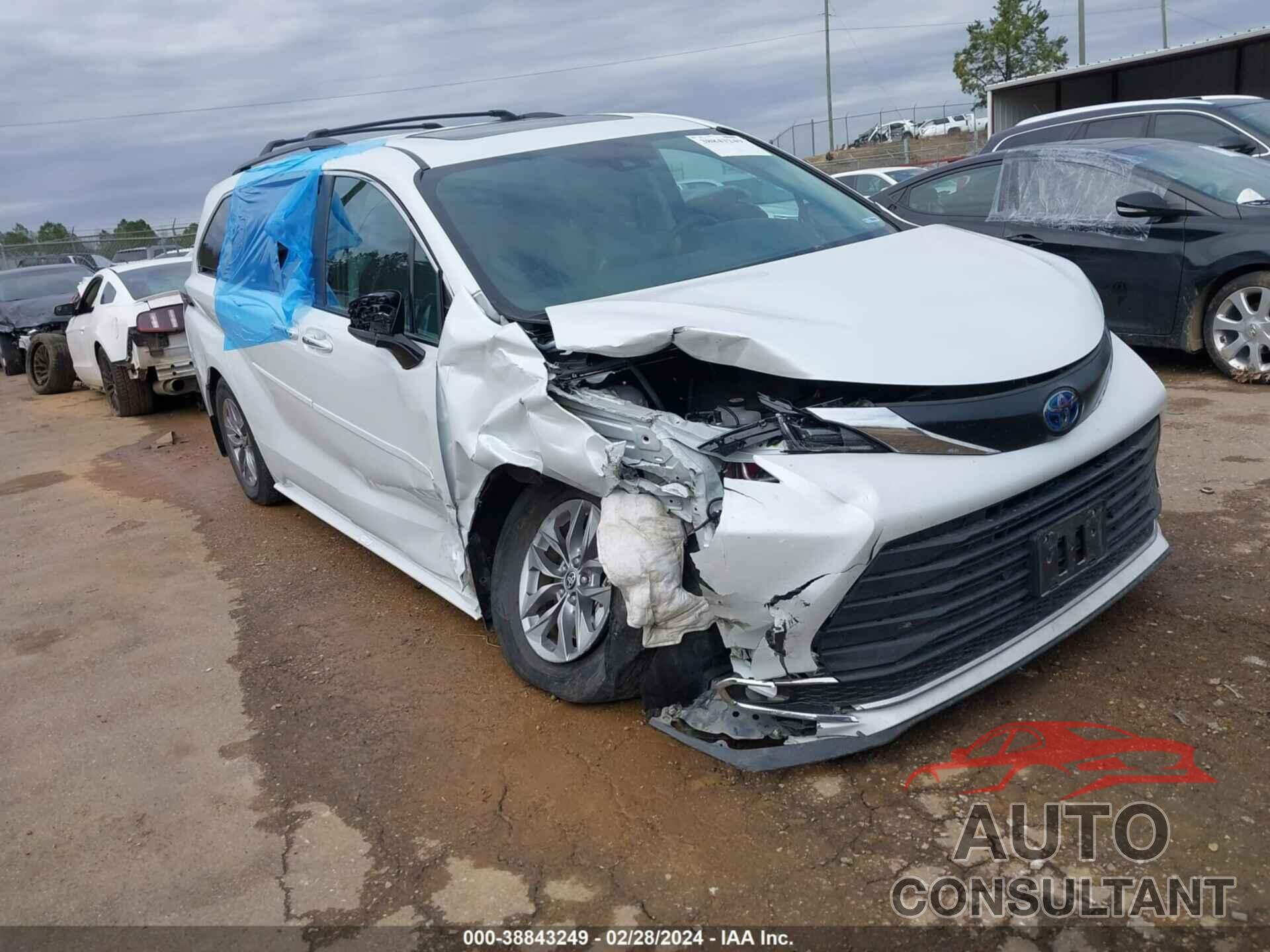 TOYOTA SIENNA 2022 - 5TDYRKEC2NS116201