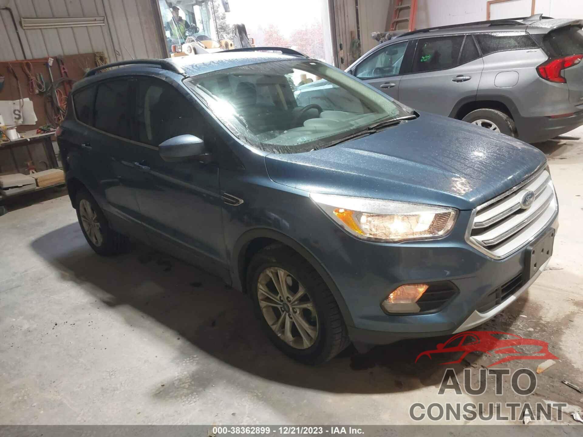 FORD ESCAPE 2018 - 1FMCU0GD2JUC85705