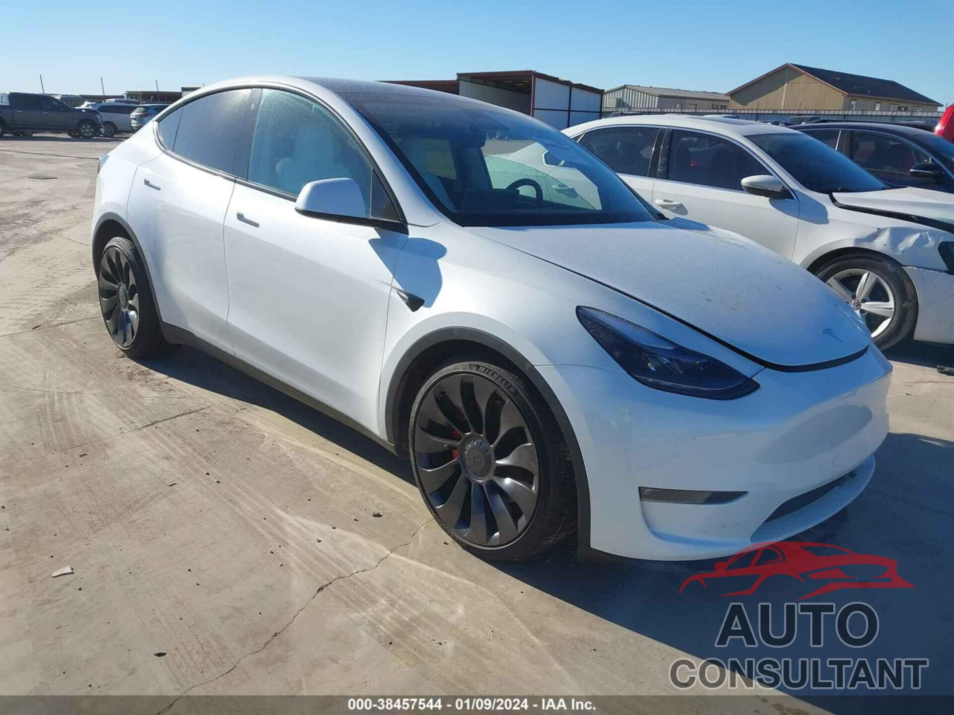TESLA MODEL Y 2023 - 7SAYGDEF0PF760494