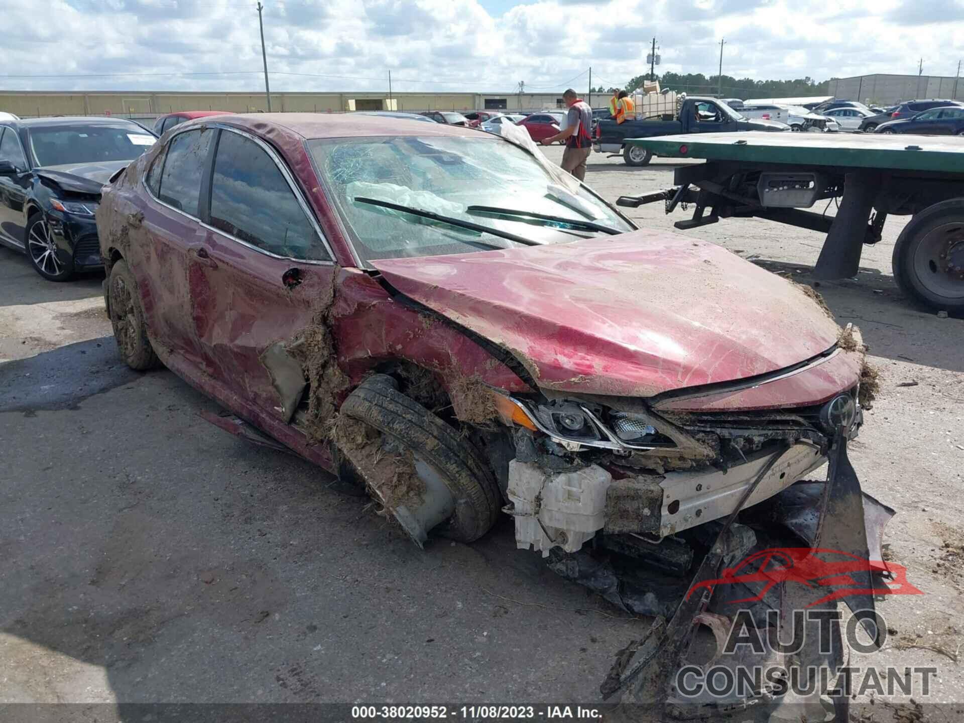 TOYOTA CAMRY 2022 - 4T1C11AK1NU690899