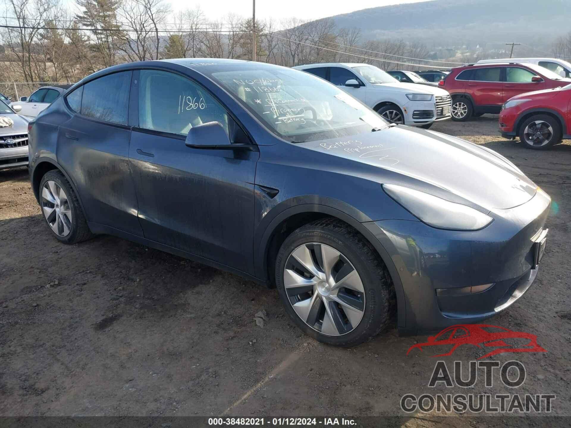 TESLA MODEL Y 2020 - 5YJYGDEE9LF026175